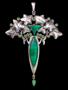 Art Nouveau Hedera Pendant in the Manner of Lucien Gaillard