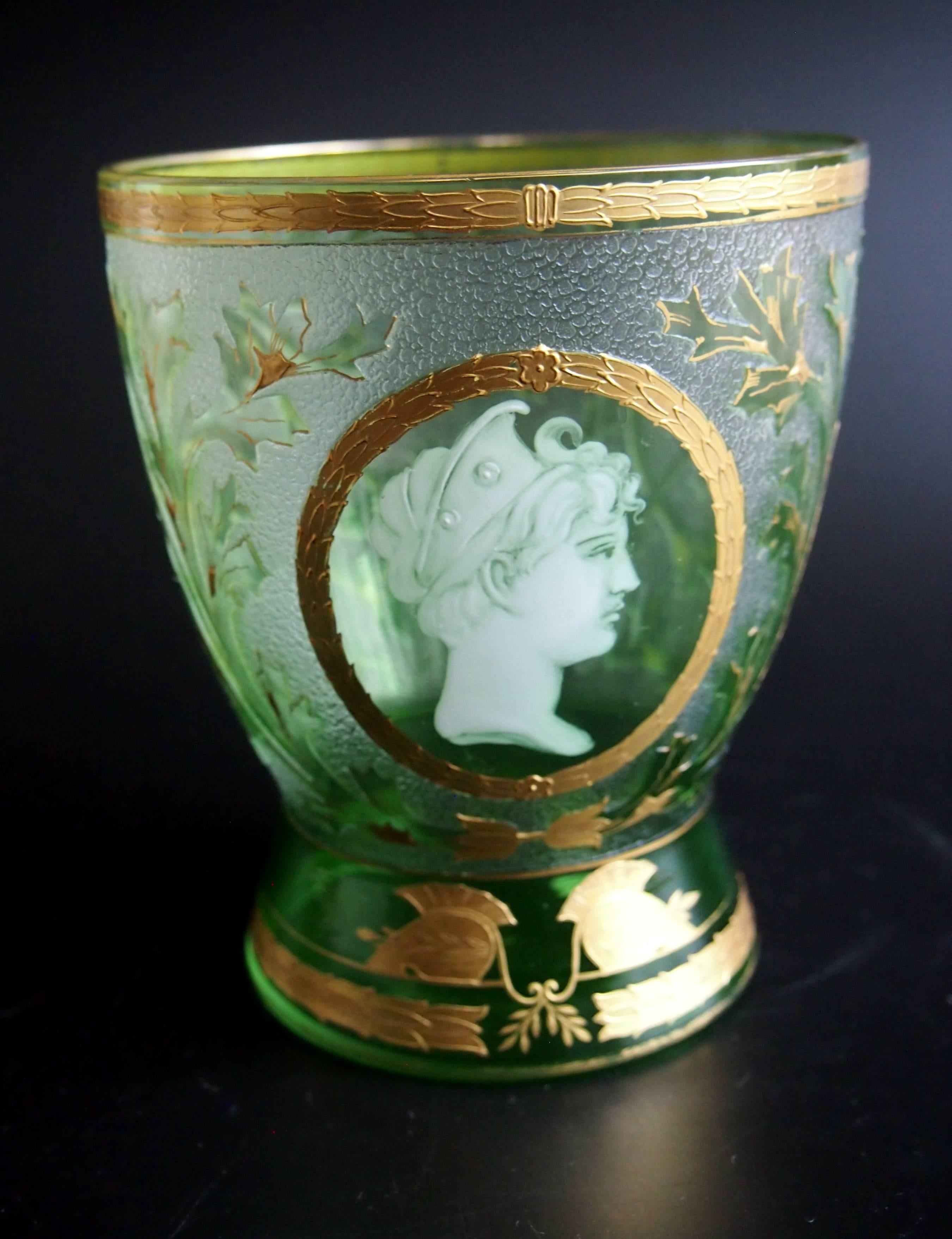 Art Nouveau Bohemian 'Helmet' Cameo Glass Vase by Riedel For Sale 1