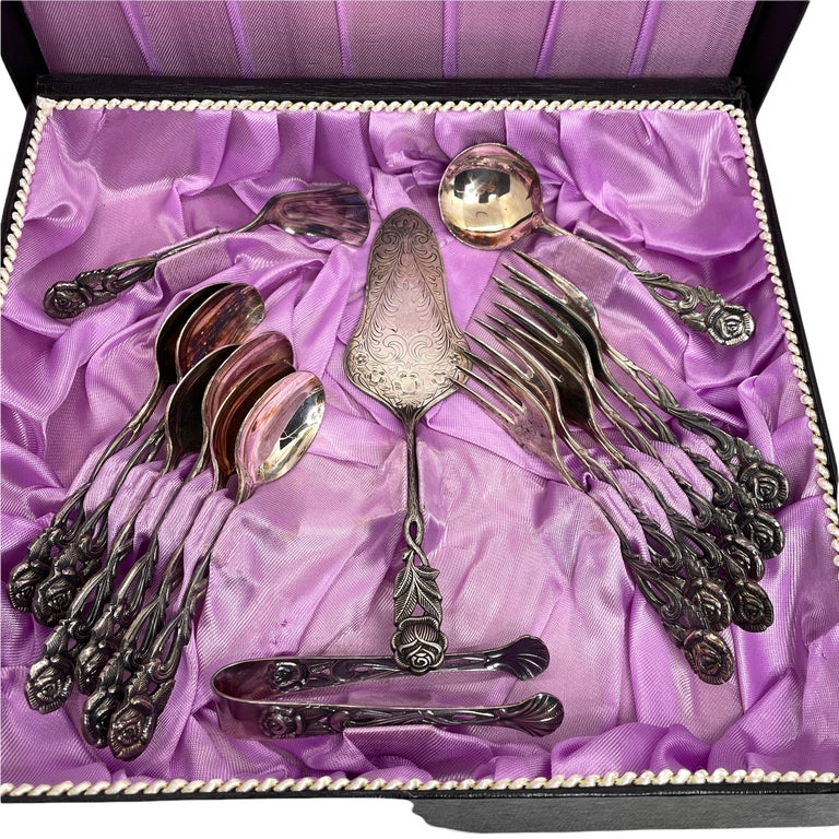 Art Nouveau Hildesheim Rose Silver Plate Flatware Set, German, 16 Pieces
