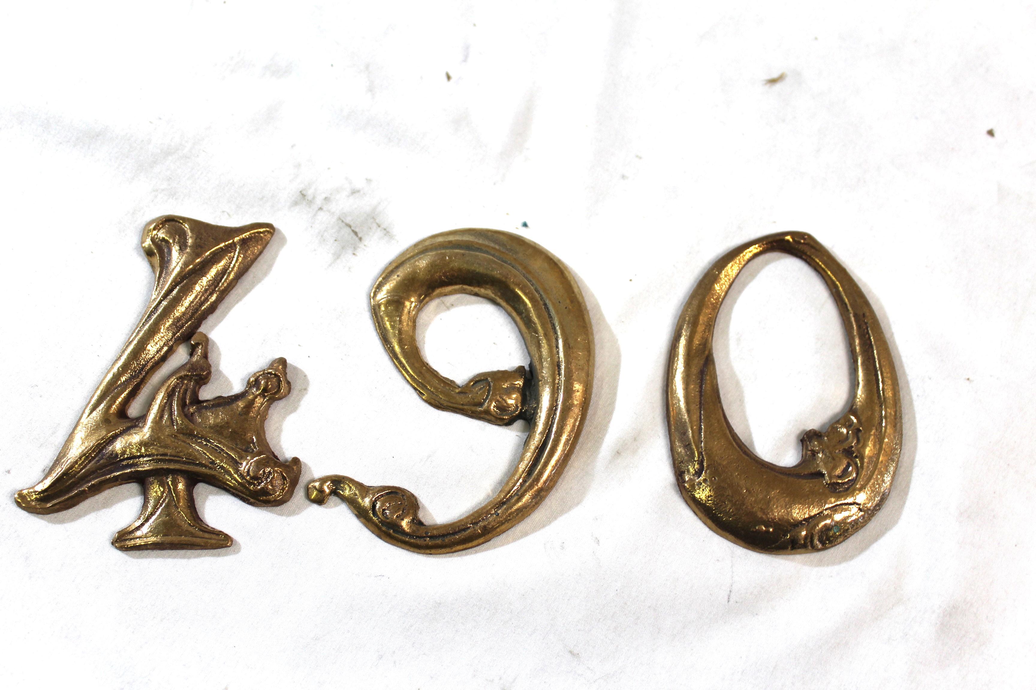 Art Nouveau House Numbers Bronze Made after Hector Guimard Designs In Excellent Condition For Sale In Los Angeles, CA