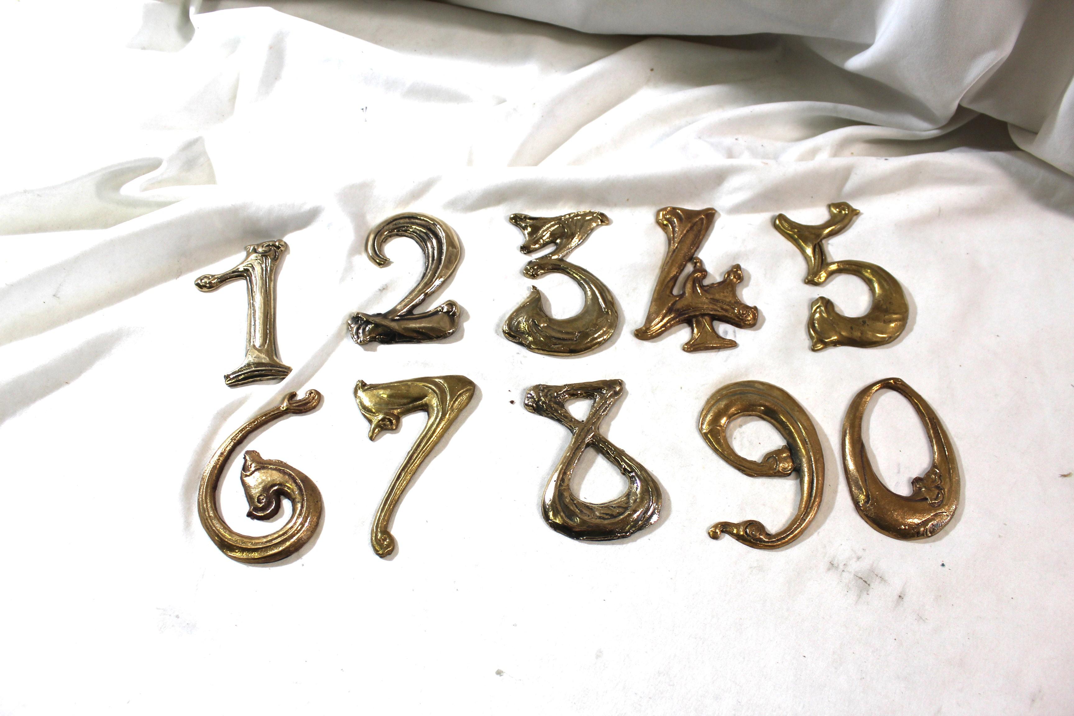 Art Nouveau House Numbers Bronze Made after Hector Guimard Designs im Angebot 1