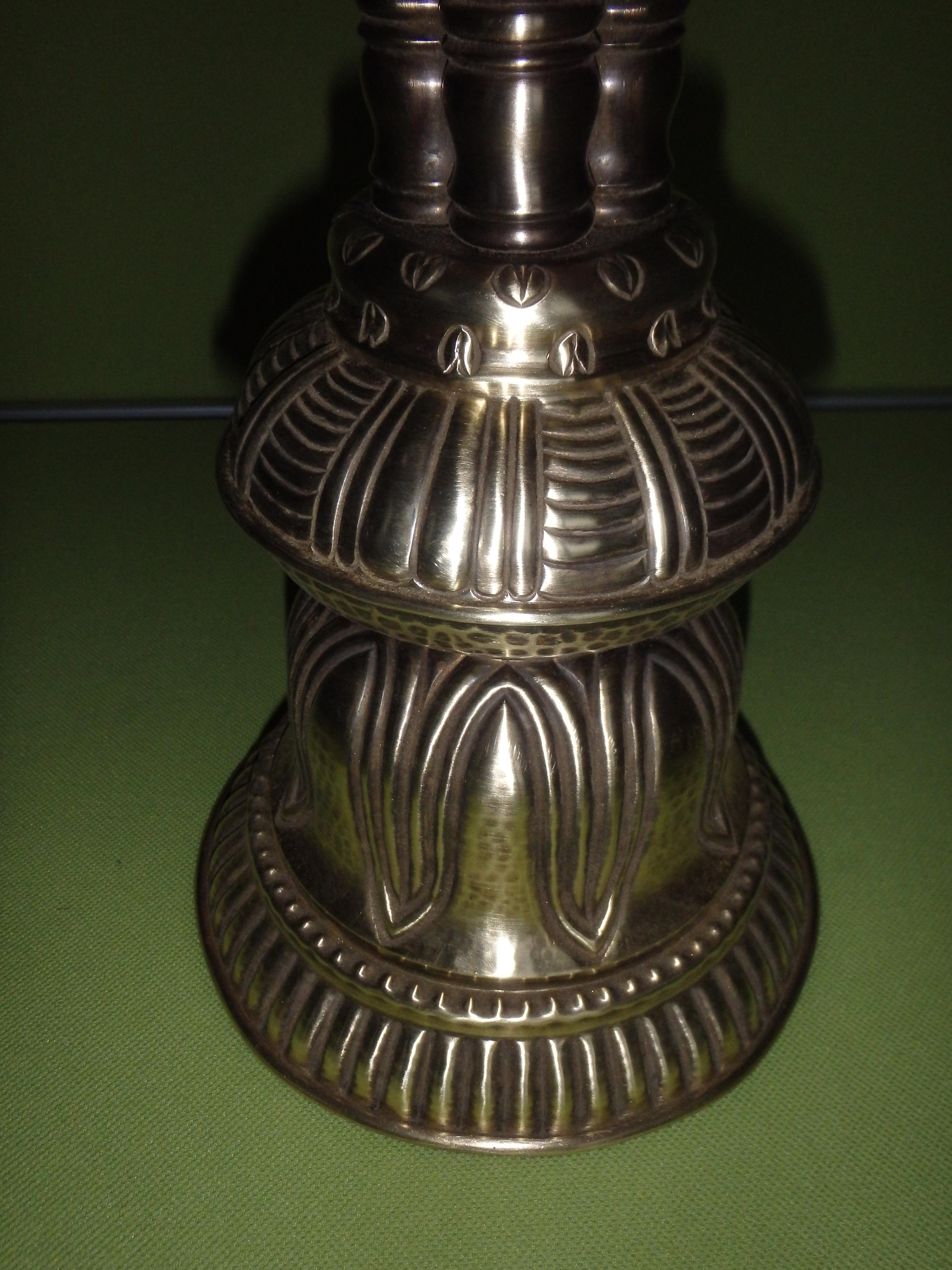 Art Nouveau riesiger Kerzenhalter Messing 5 Arme  (Frühes 20. Jahrhundert) im Angebot