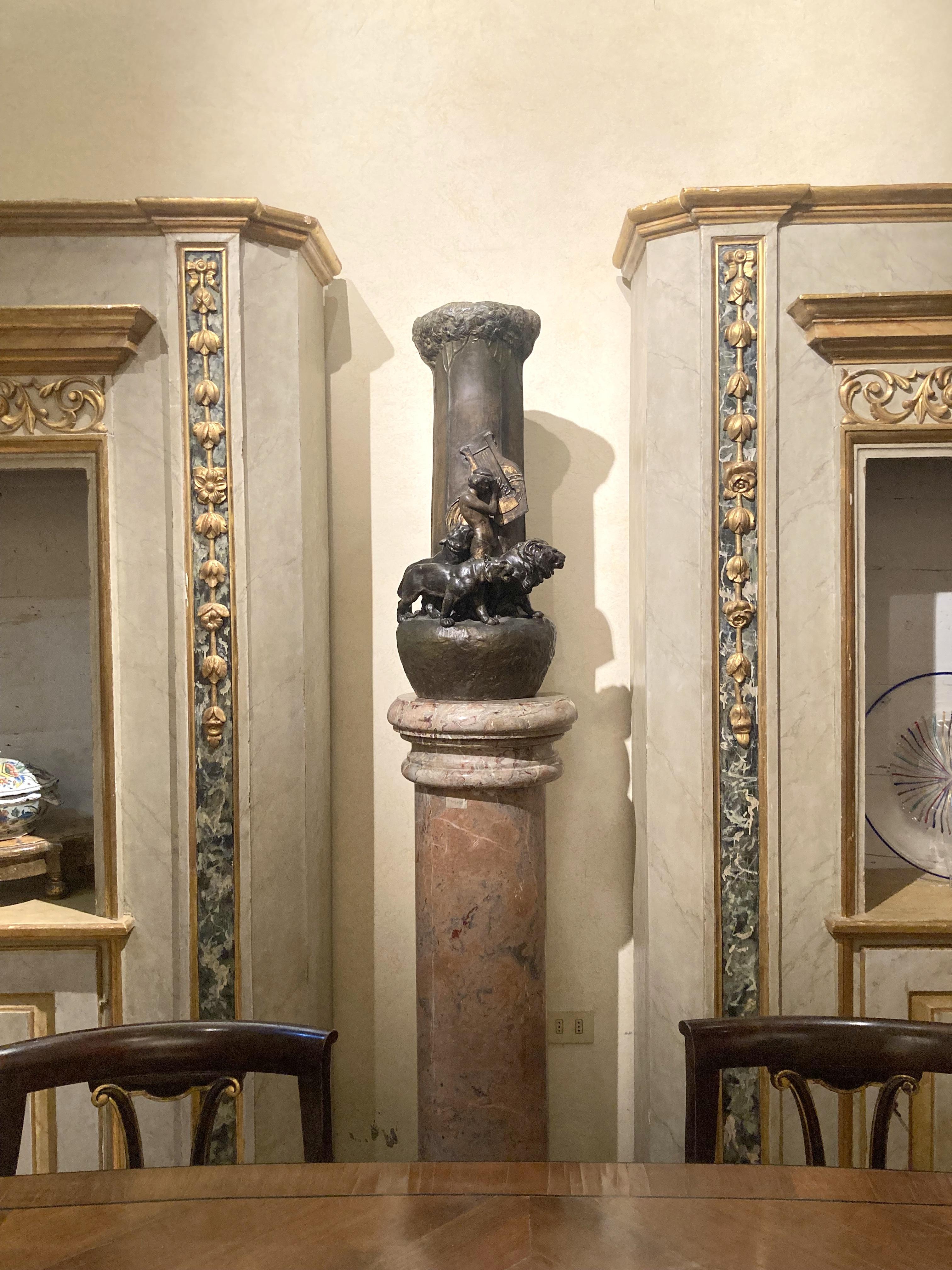 Art nouveau Grand vase en terre cuite peint à la main Art Nouveau de Vienne Orphée avec lions en vente