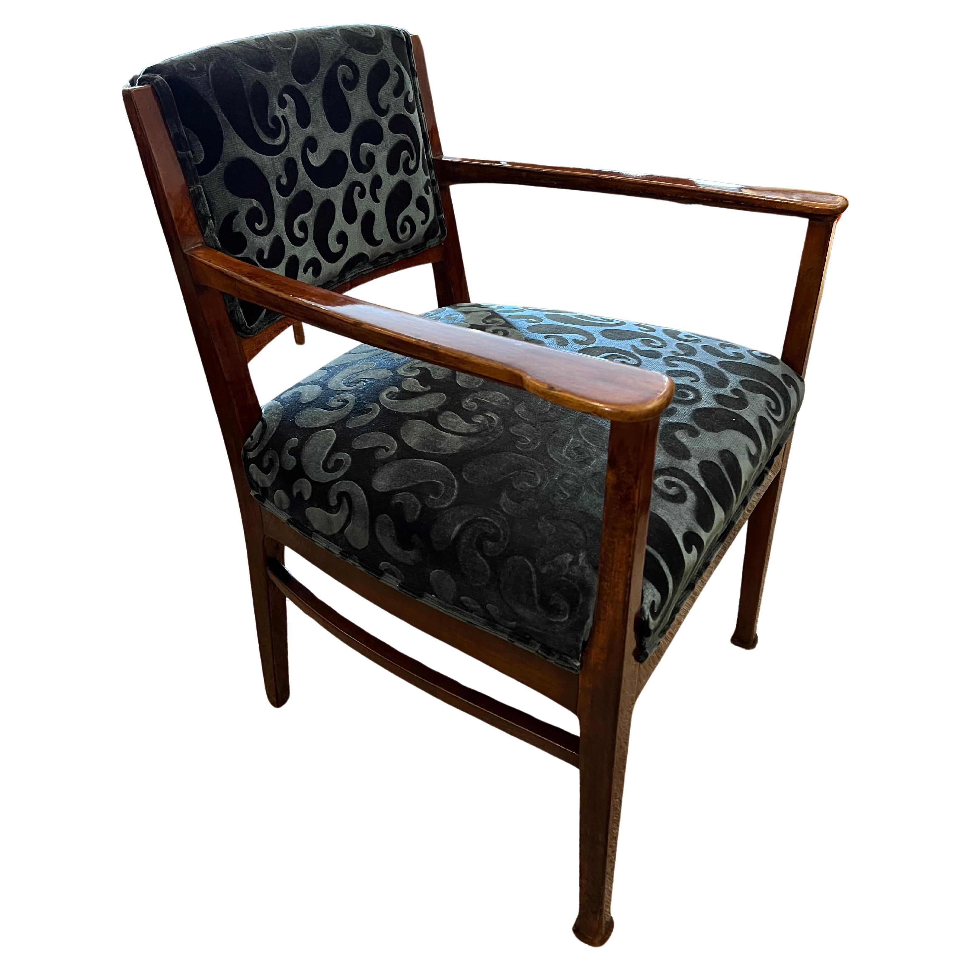 Art Nouveau Hungarian Chair in Walnut For Sale