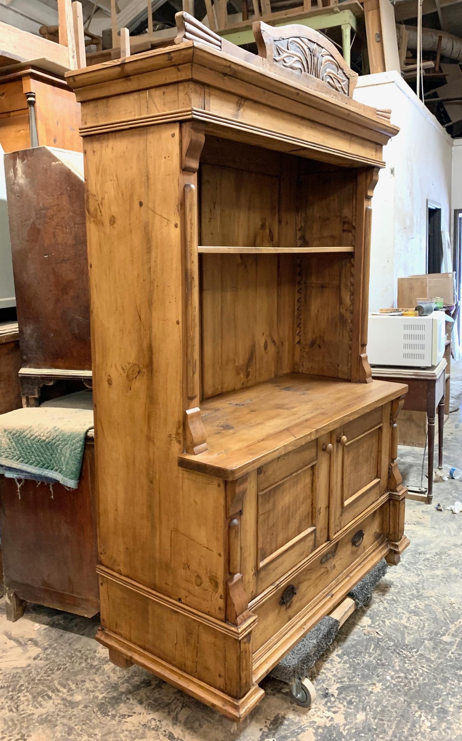 Art Nouveau Hutch or Buffet In Good Condition In Los Angeles, CA