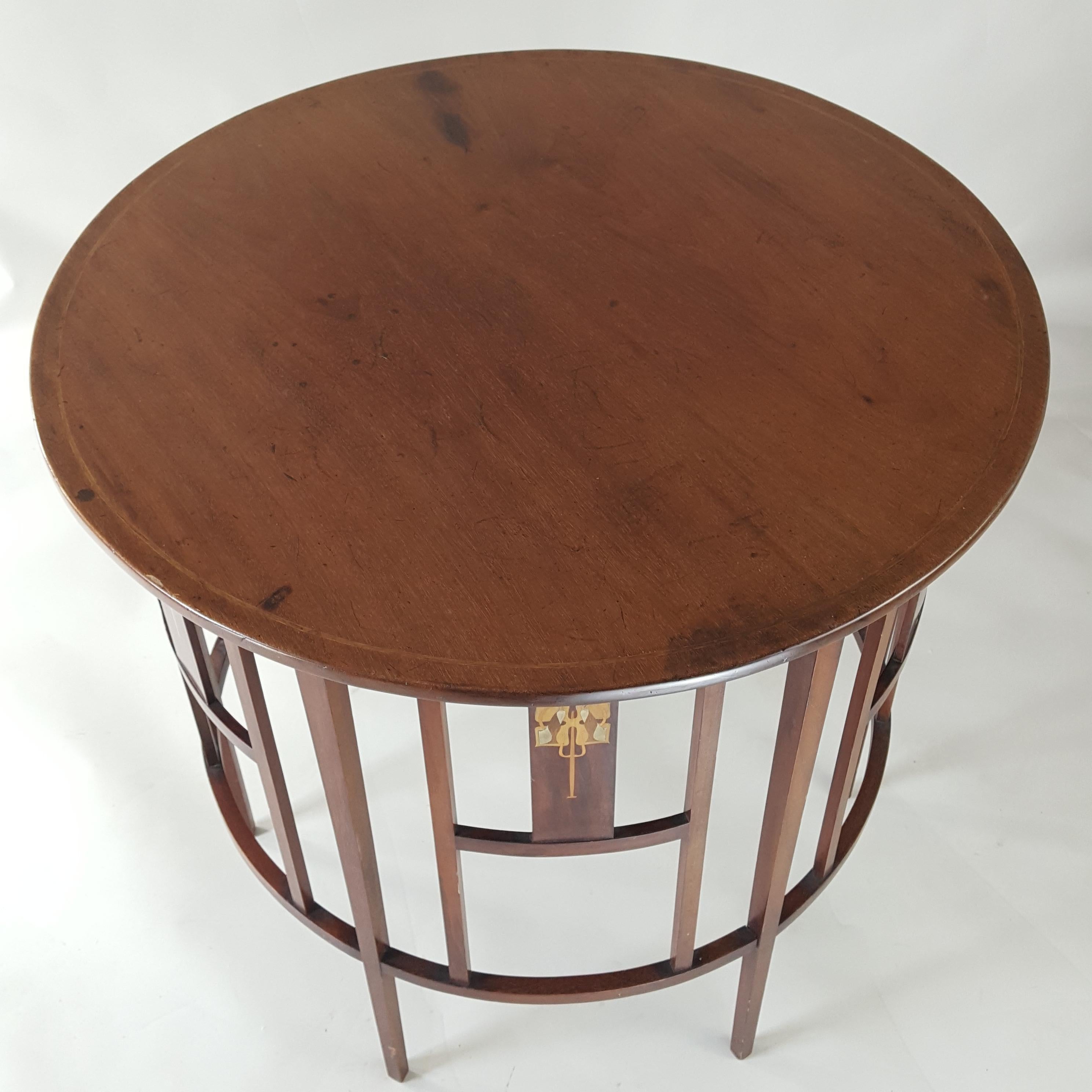Art Nouveau inlaid mahogany centre table  attributed to J S Henry In Good Condition For Sale In Tunbridge Wells, GB