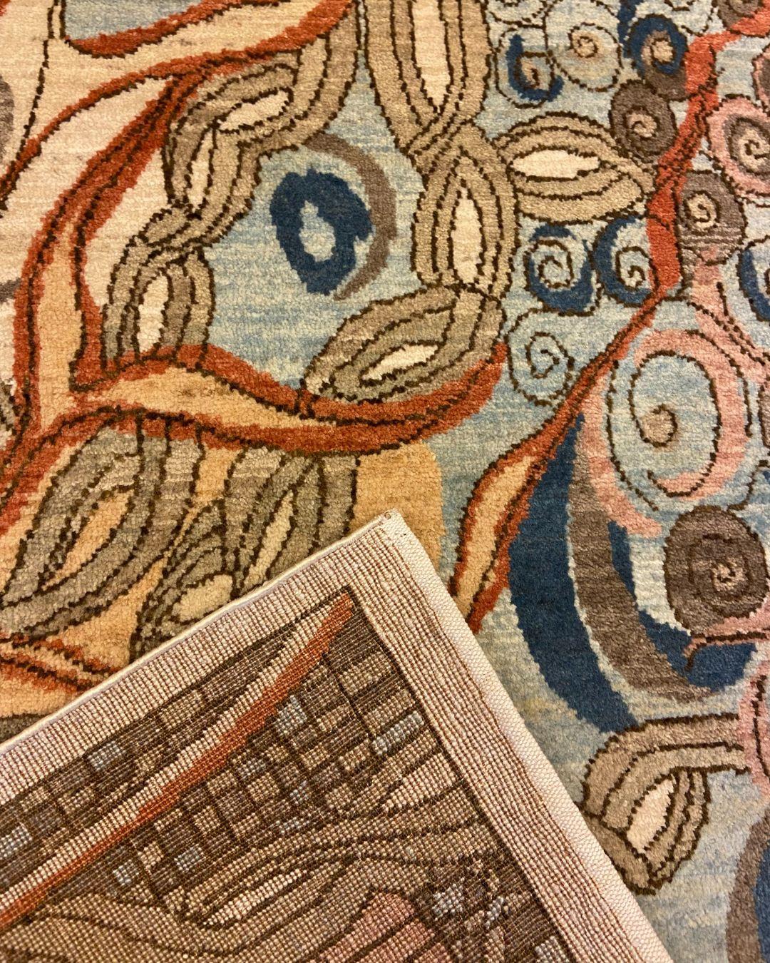 Alfombra persa de lana azul, crema, marrón, rosa y roja, 3' x 5', inspirada en el Art Nouveau en venta 3