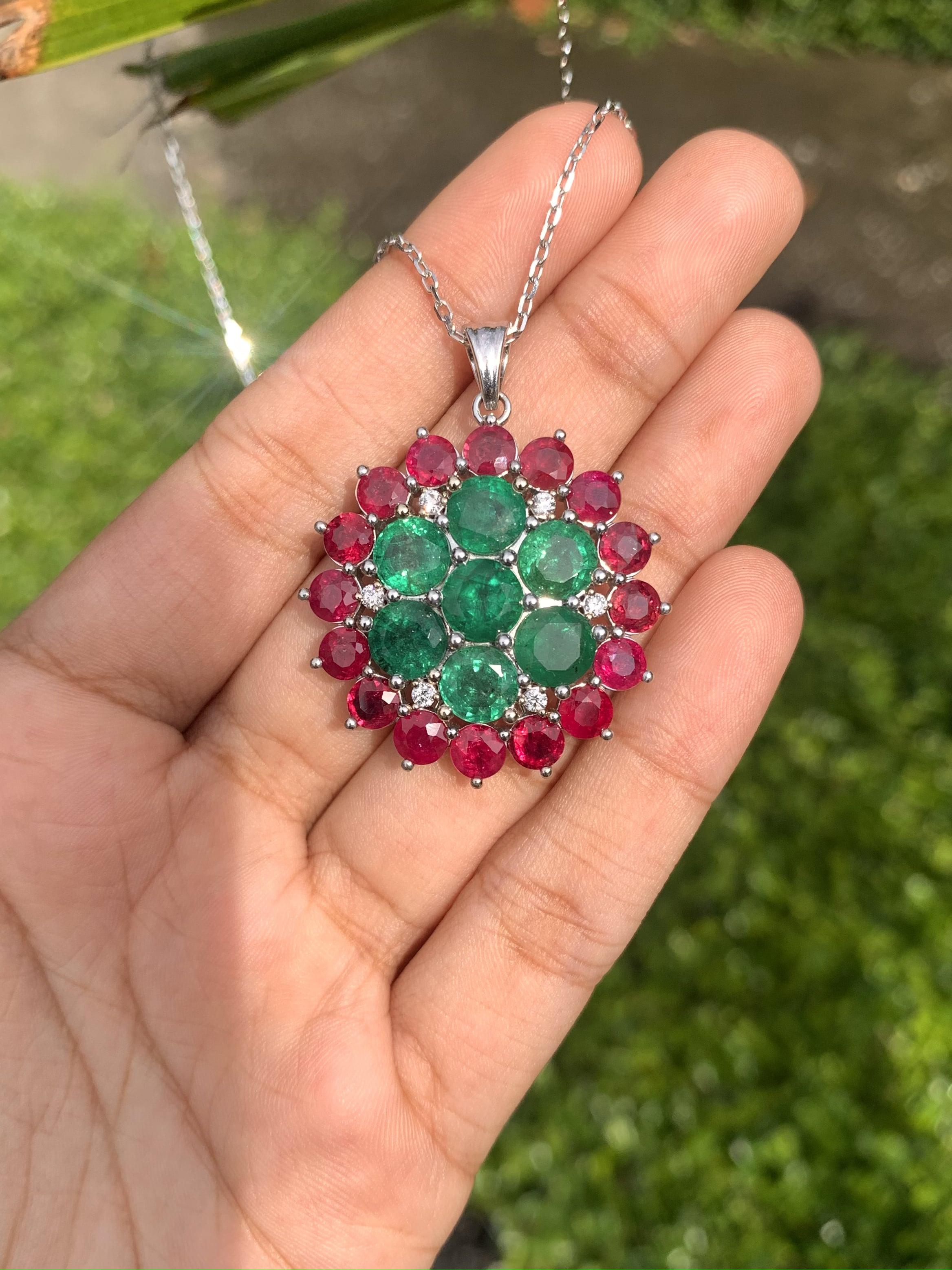 7.41 Ct Emerald, 6.94 Ct Ruby & 0.2 Ct Diamond studded Statement Pendant For Sale 1