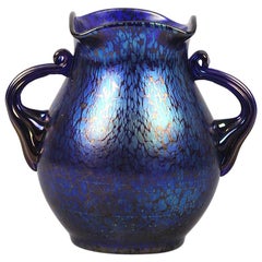 Vaso Papillon blu iridescente Art Nouveau di Johann Loetz