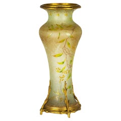 Jugendstil Ormolu Vase aus schillerndem Glas  von Wilhelm Kralik Sohn, 19. Jahrhundert