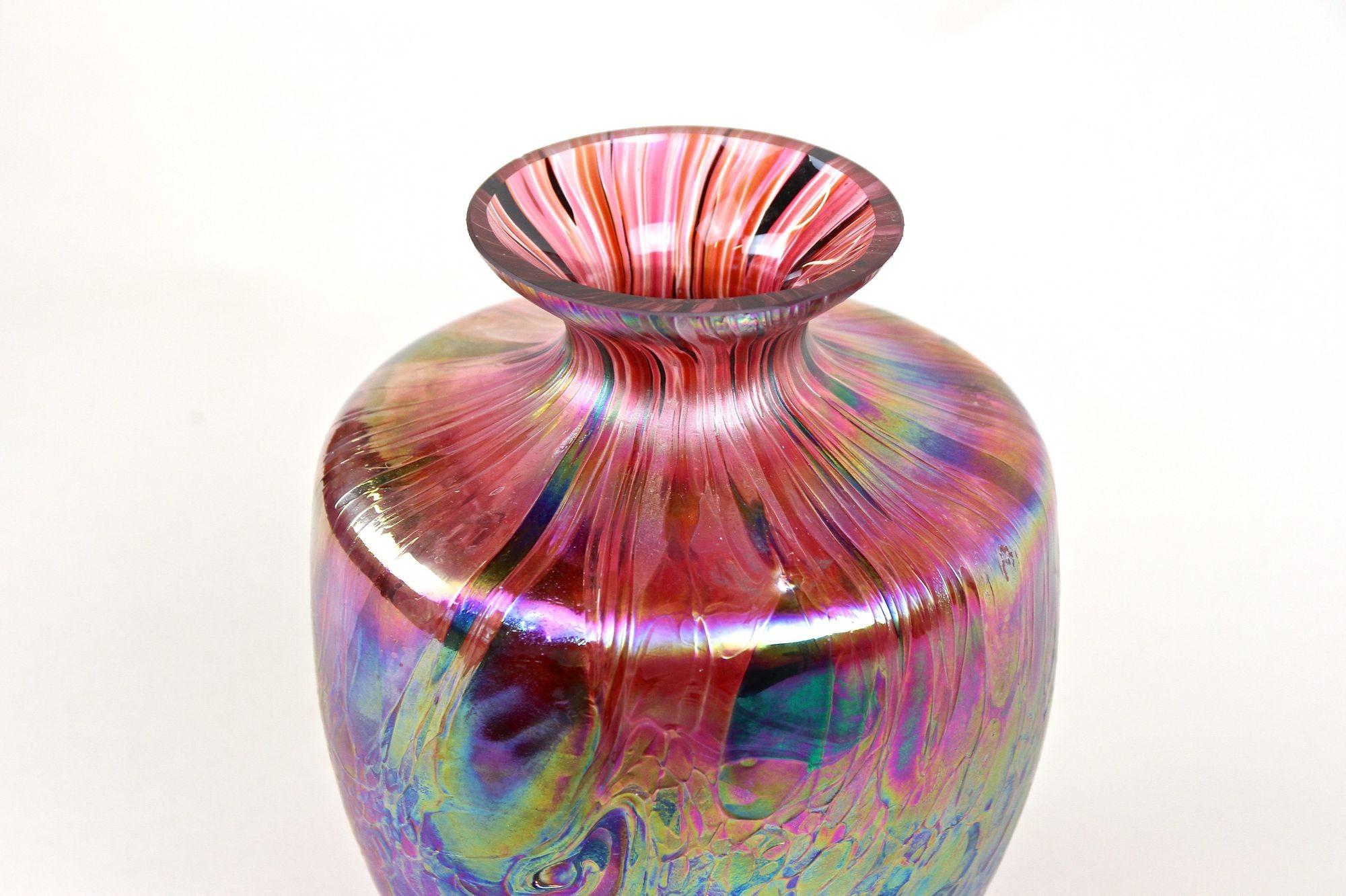 Art Nouveau Iridescent Glass Vase Attributed To Fritz Heckert, Bohemia ca. 1905 5
