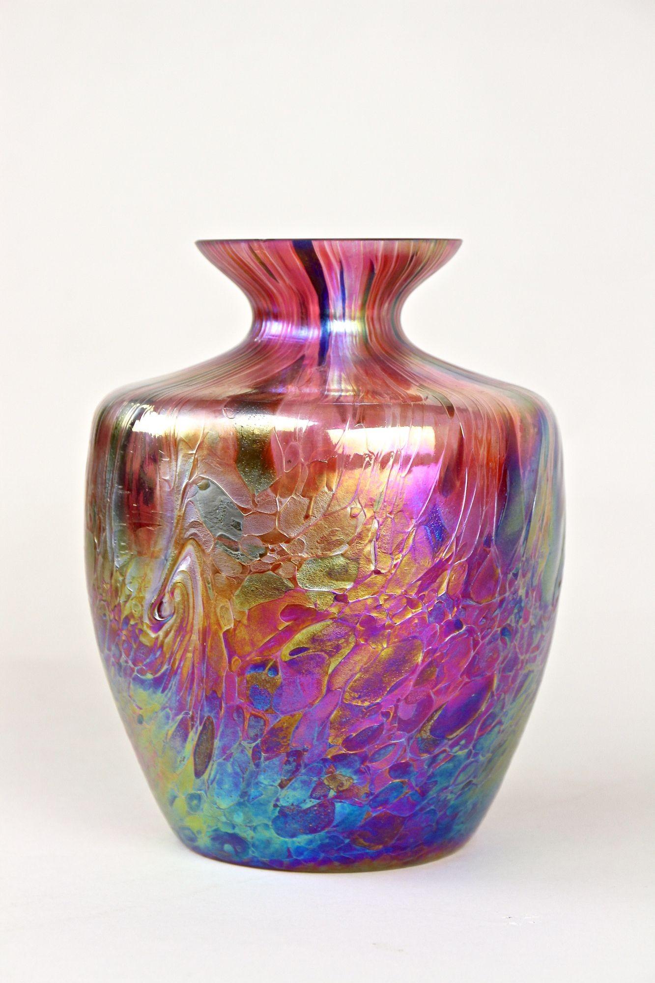 Art Nouveau Iridescent Glass Vase Attributed To Fritz Heckert, Bohemia ca. 1905 2
