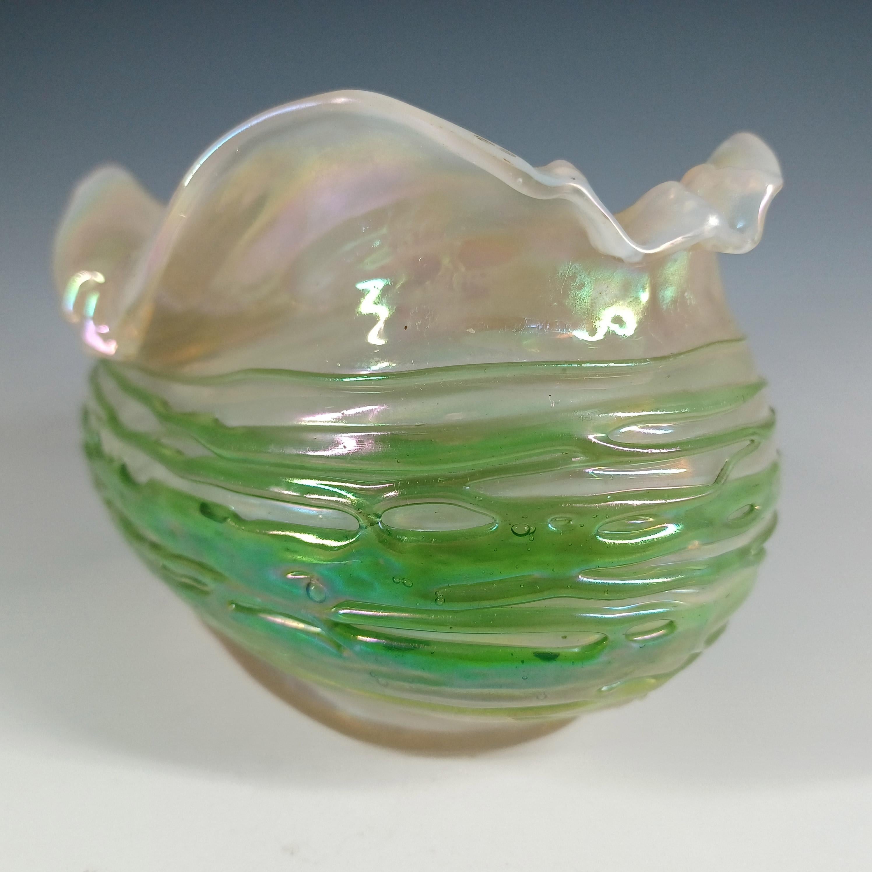 Art Nouveau Iridescent Green Trailed Glass Antique Vase For Sale 2