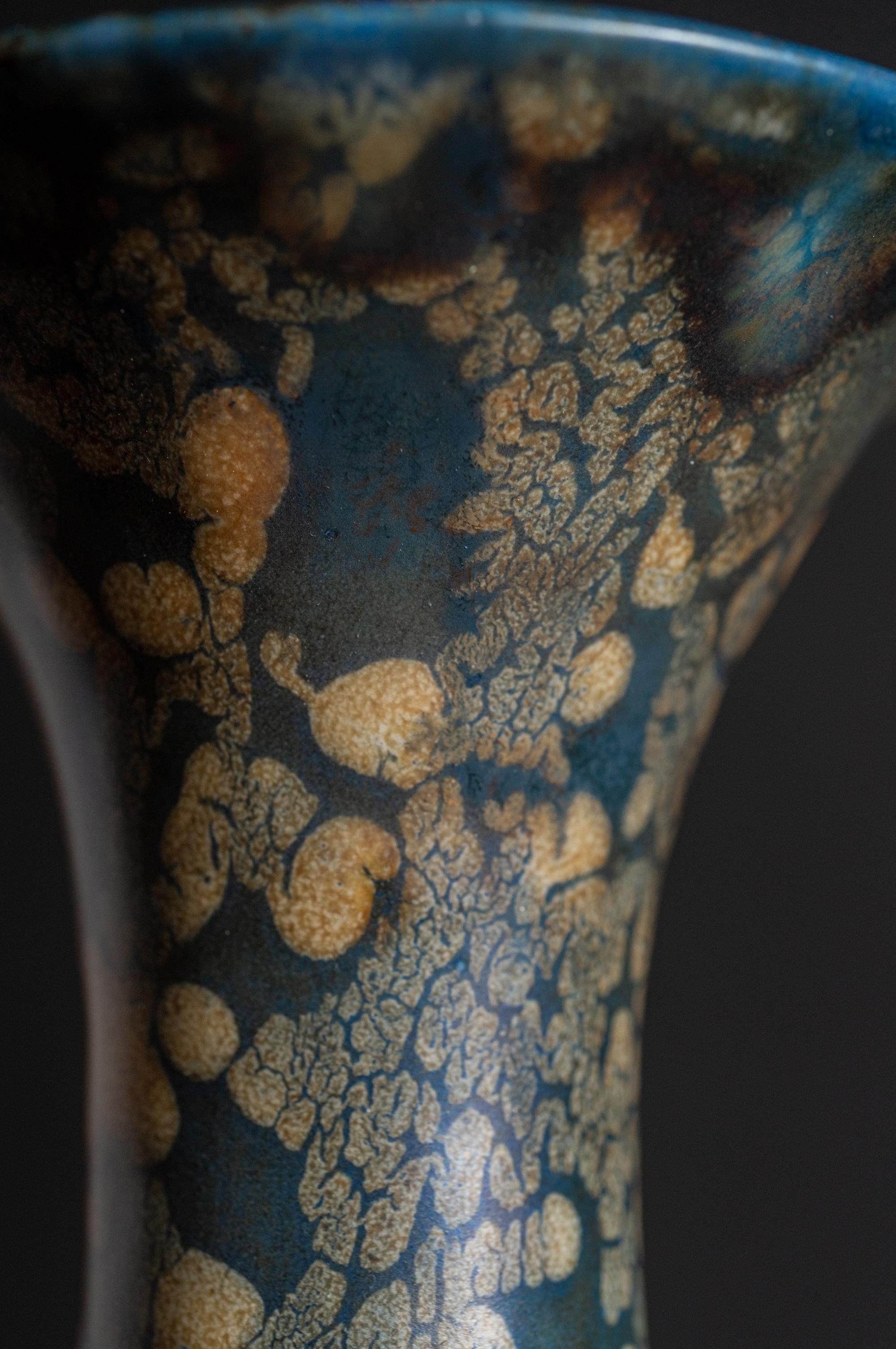 Grès Vase Art Nouveau irisé cobalt de RStK Amphora en vente