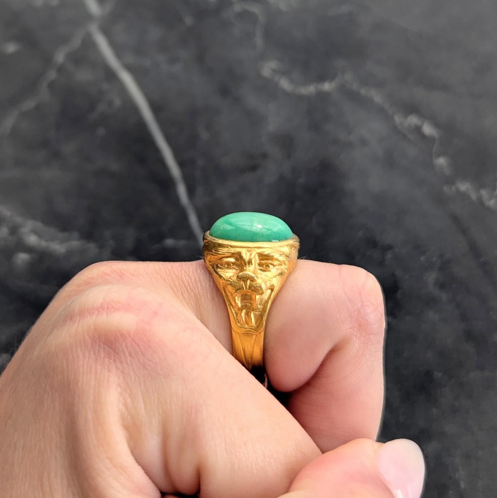 Anello di giada in stile liberty in oro giallo 18 carati, antico e unisex con gatto in vendita 3