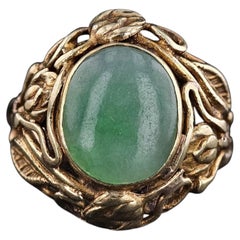 Art Nouveau Jade Cabochon Ring of 14k Gold, Circa 1920