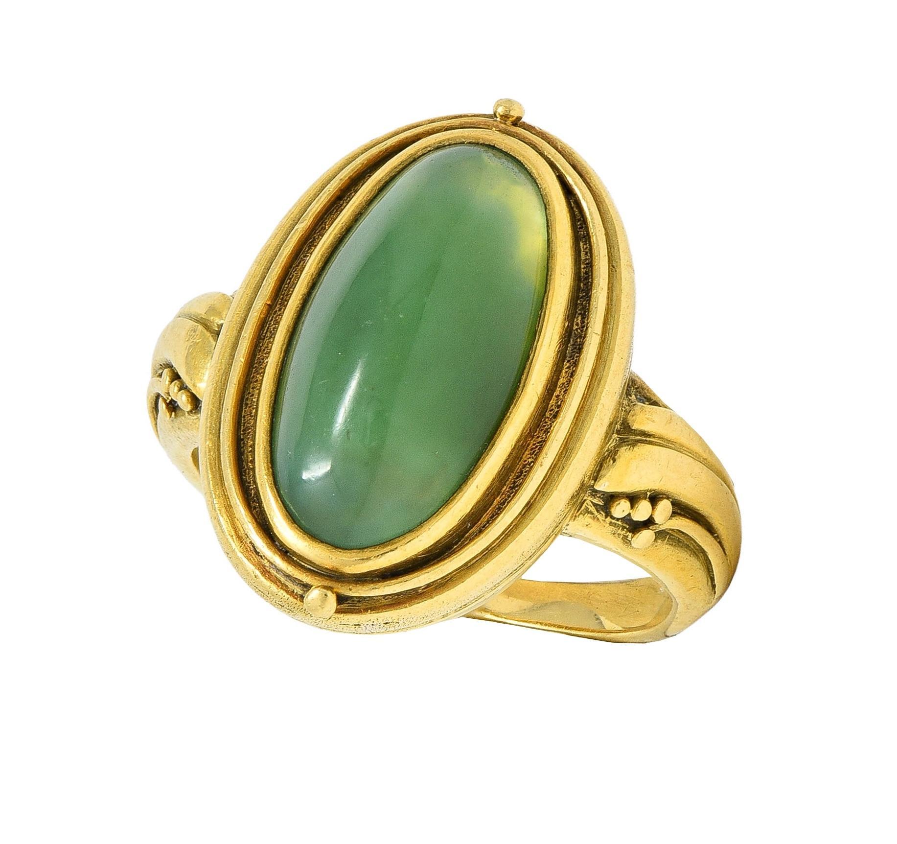 Art Nouveau Jadeite Jade 18 Karat Yellow Gold Antique Signet Ring For Sale 5