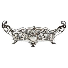 Giardiniera Art Nouveau con decorazione floreale traforata, WMF Germania, 1900 ca.
