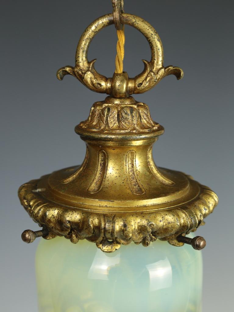 Art Nouveau John Walsh Walsh Pendentif en verre Vaseline c1900 3