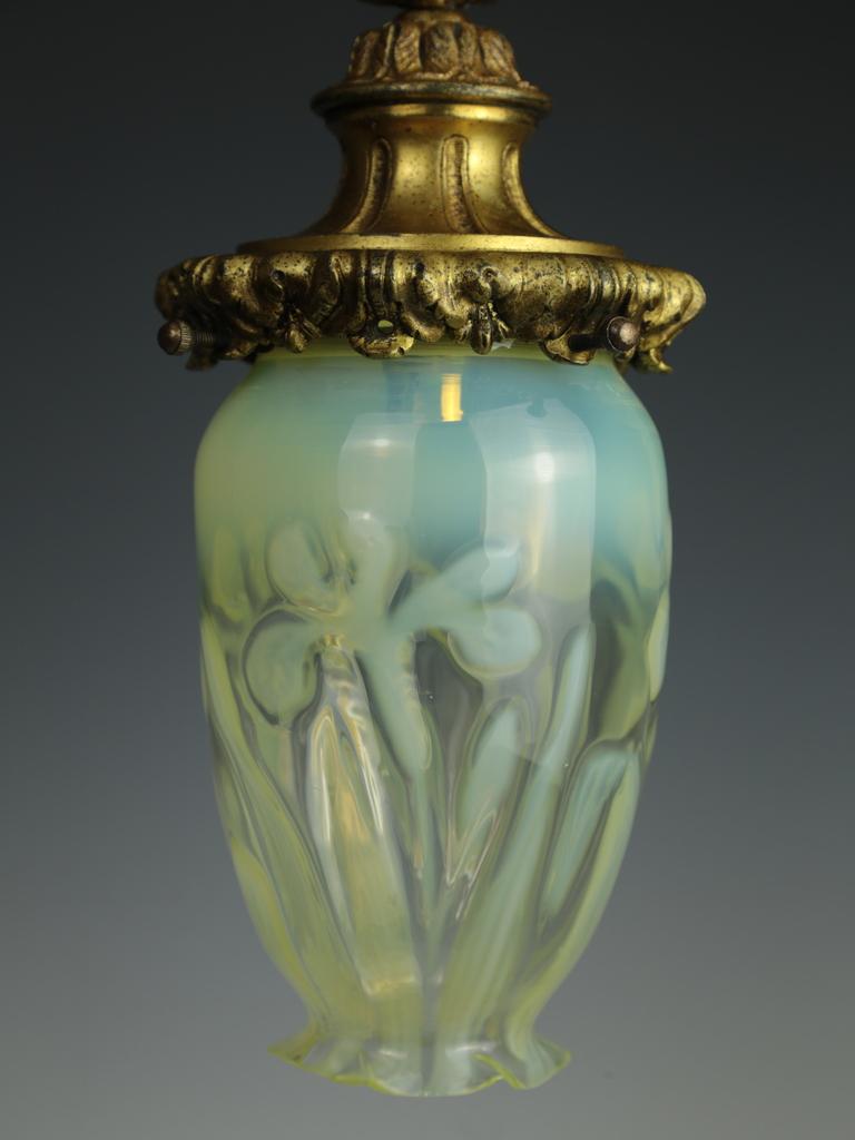 Britannique Art Nouveau John Walsh Walsh Pendentif en verre Vaseline c1900
