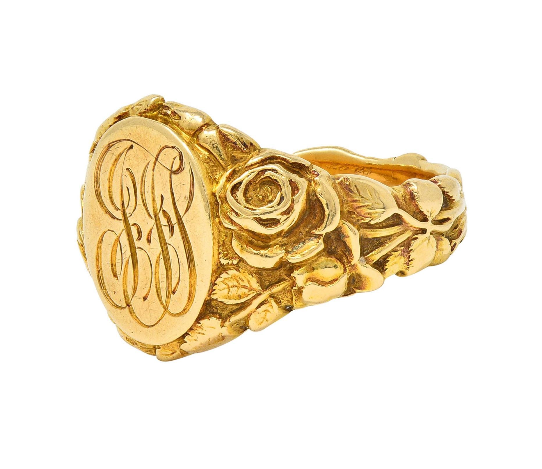 Art Nouveau Jones & Woodland 14 Karat Yellow Gold Antique Rose Signet Ring For Sale 3