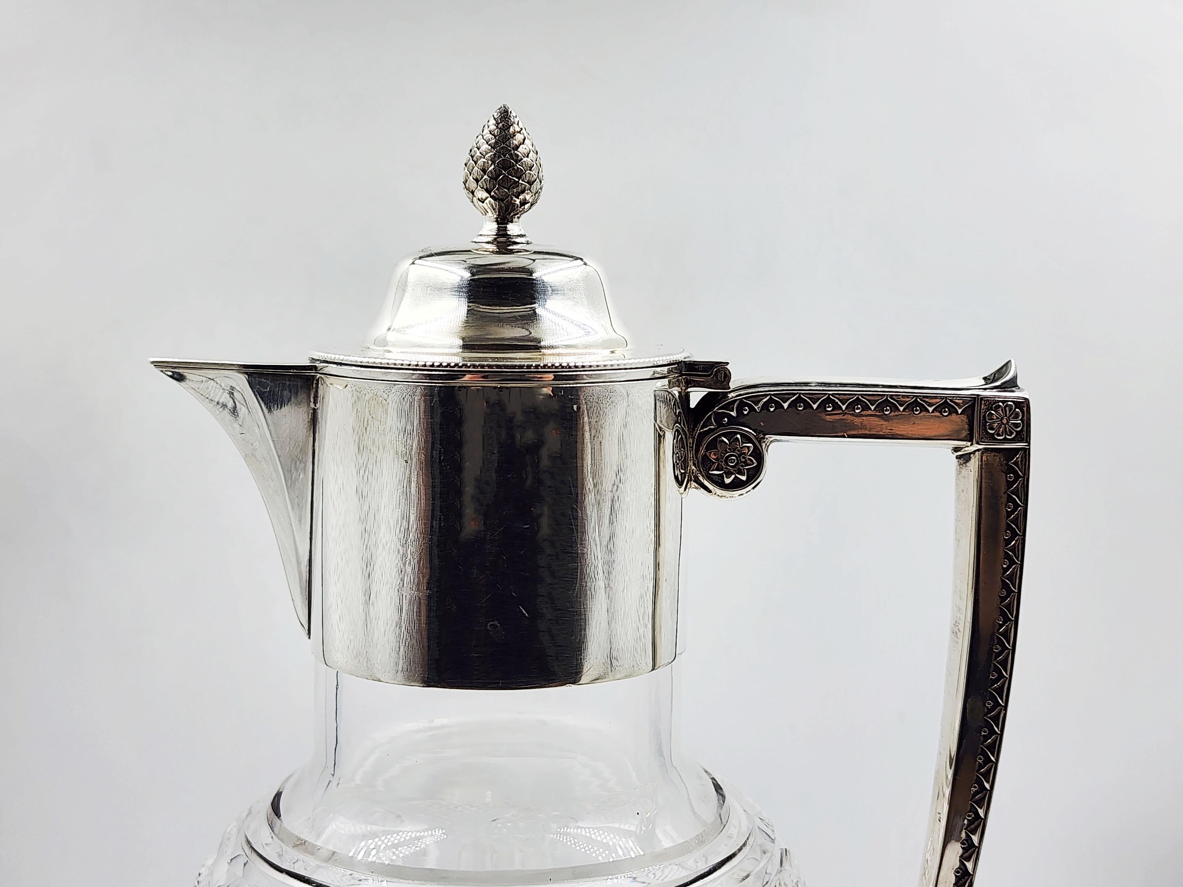 Jugendstil-Krug aus englischem Silber und geschliffenem Kristall (Handgeschnitzt) im Angebot