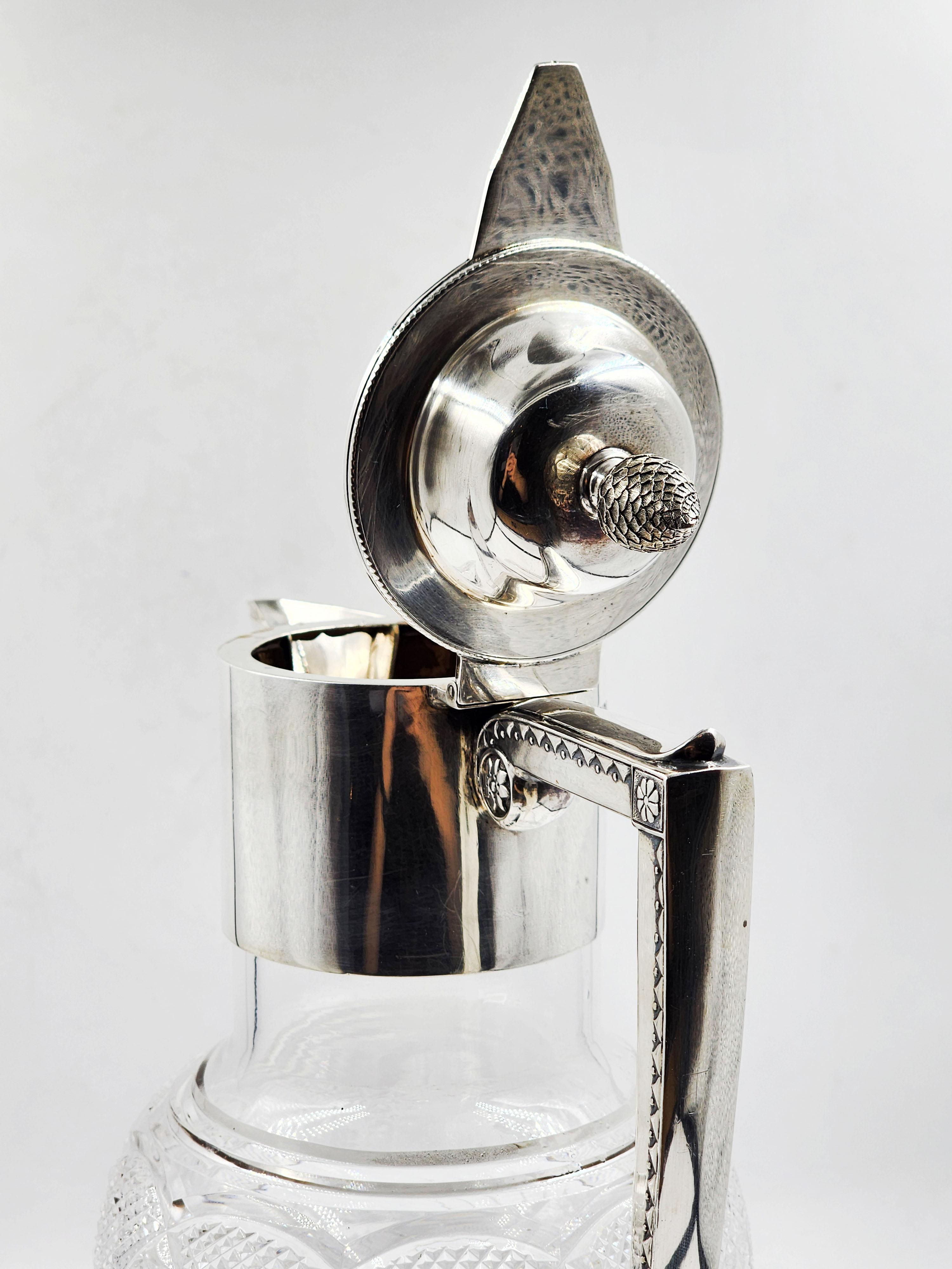 Jugendstil-Krug aus englischem Silber und geschliffenem Kristall im Zustand „Gut“ im Angebot in Autonomous City Buenos Aires, CABA