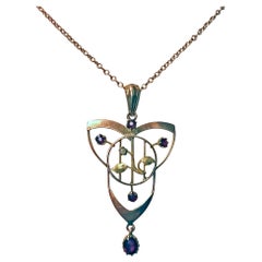 Art Nouveau Jugendstil Gold Pendant, circa 1900