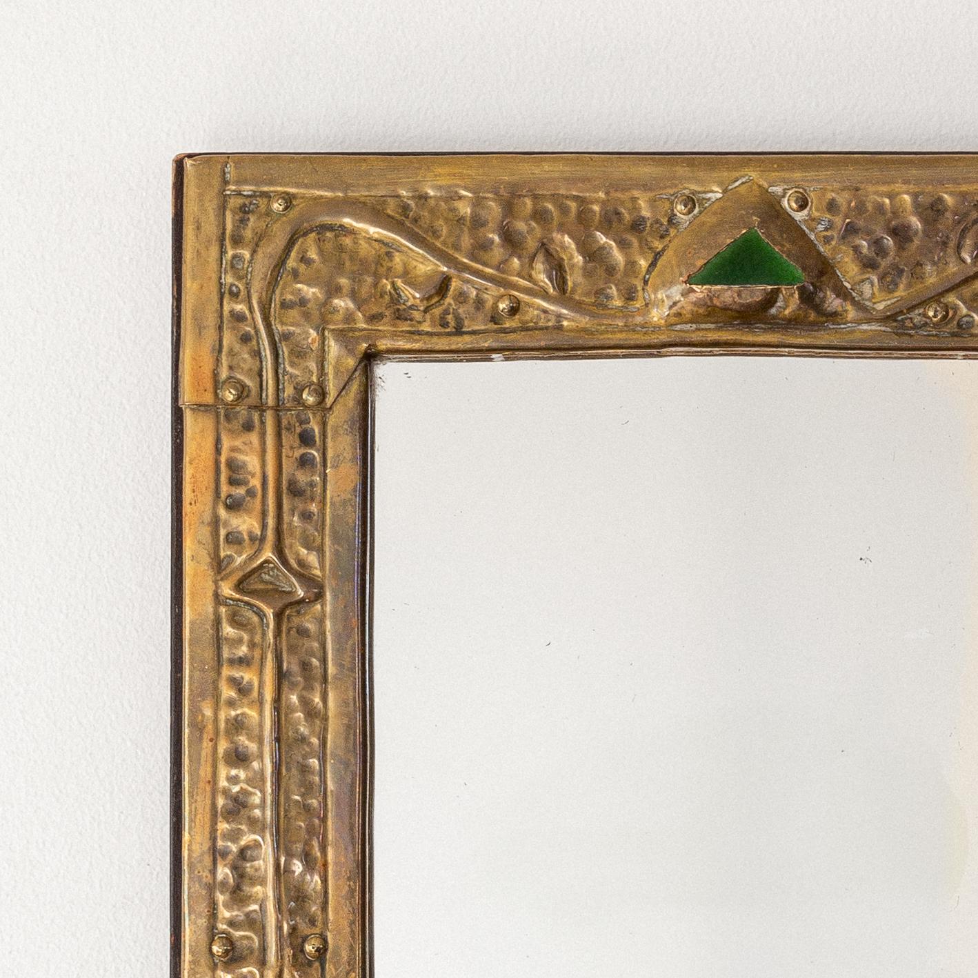 Allemand Miroir en laiton martelé Art Nouveau/ Jugendstil - Allemagne, Autriche, début des années 1900 en vente