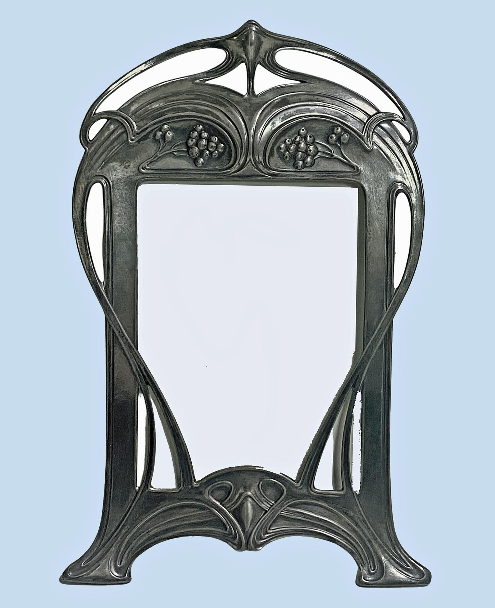 Art Nouveau Jugendstil Photograph Frame WMF Germany C.1906. The silver plate frame, secessionist, and art nouveau design with stylised berries. Illustrated WMF 1906 Catalogue, page 304 No 31. Original back and easel. Overall measurements: 9 x 6