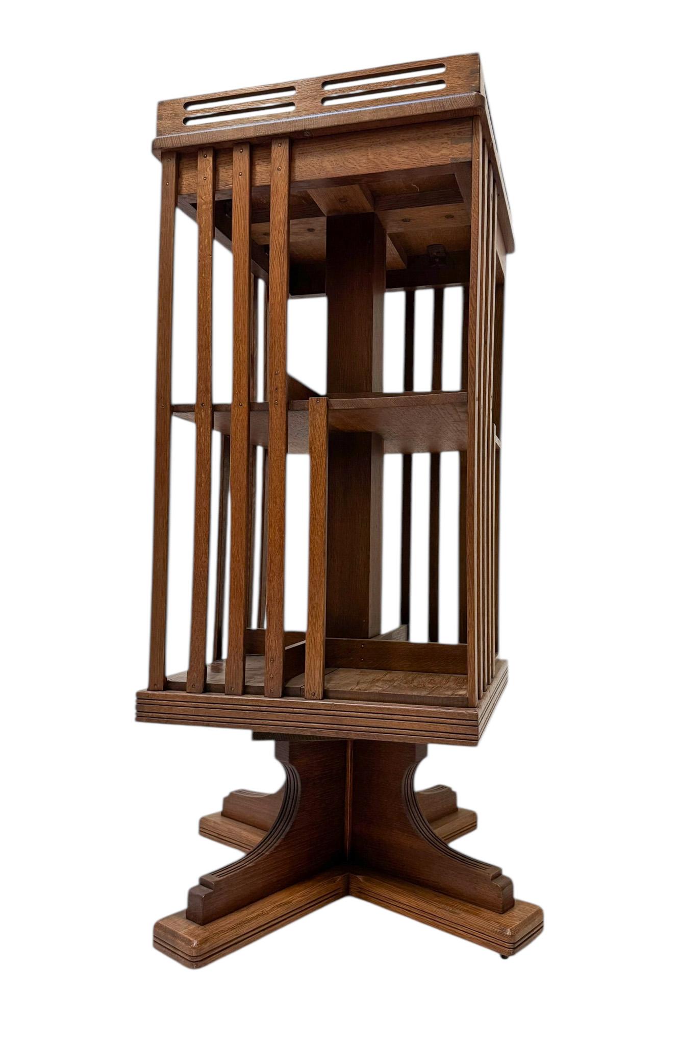 Stunning Art Nouveau Jugendstil revolving bookcase.
Striking Dutch design from the 1900s.
Solid oak and the wheels are in good working order.
This wonderful Art Nouveau Jugendstil revolving bookcase is in very good condition with minor wear