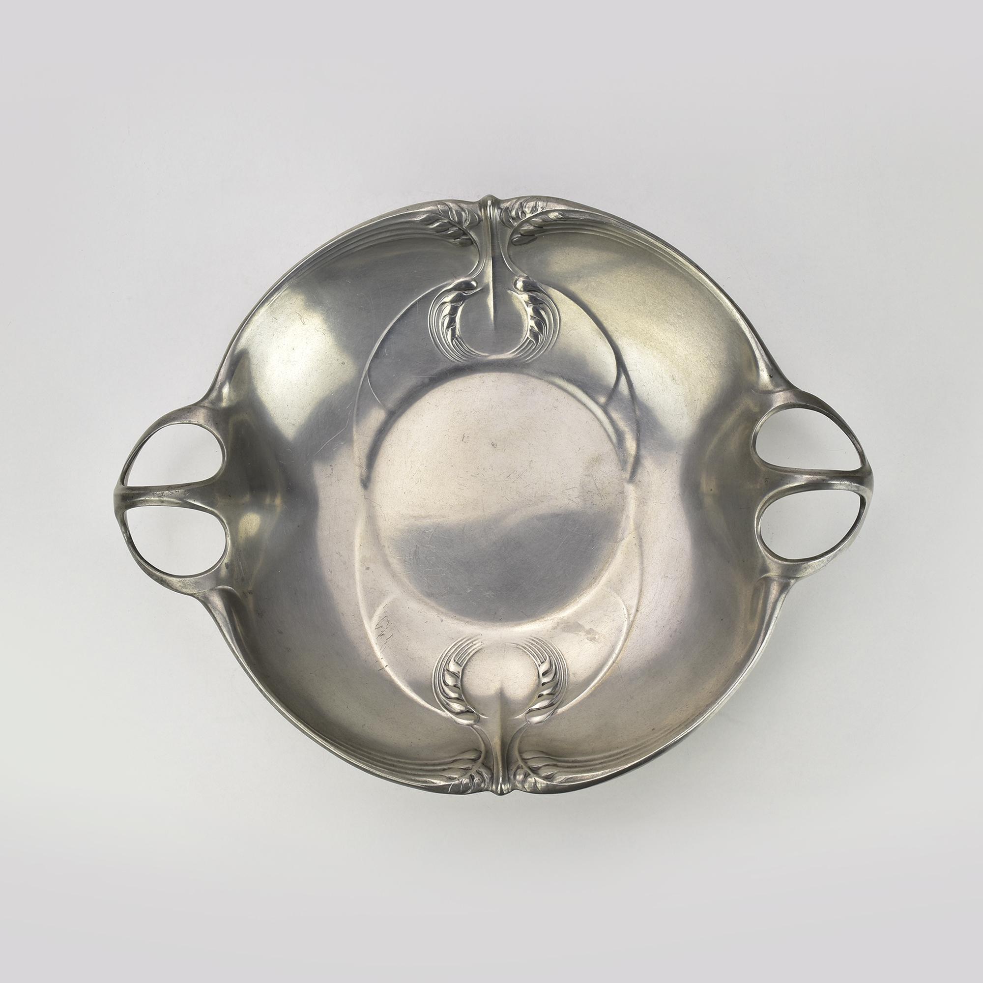 German Art Nouveau Kayserzinn 4611 Pewter Bowl by Hugo Leven with Stylized Wheat Motif For Sale