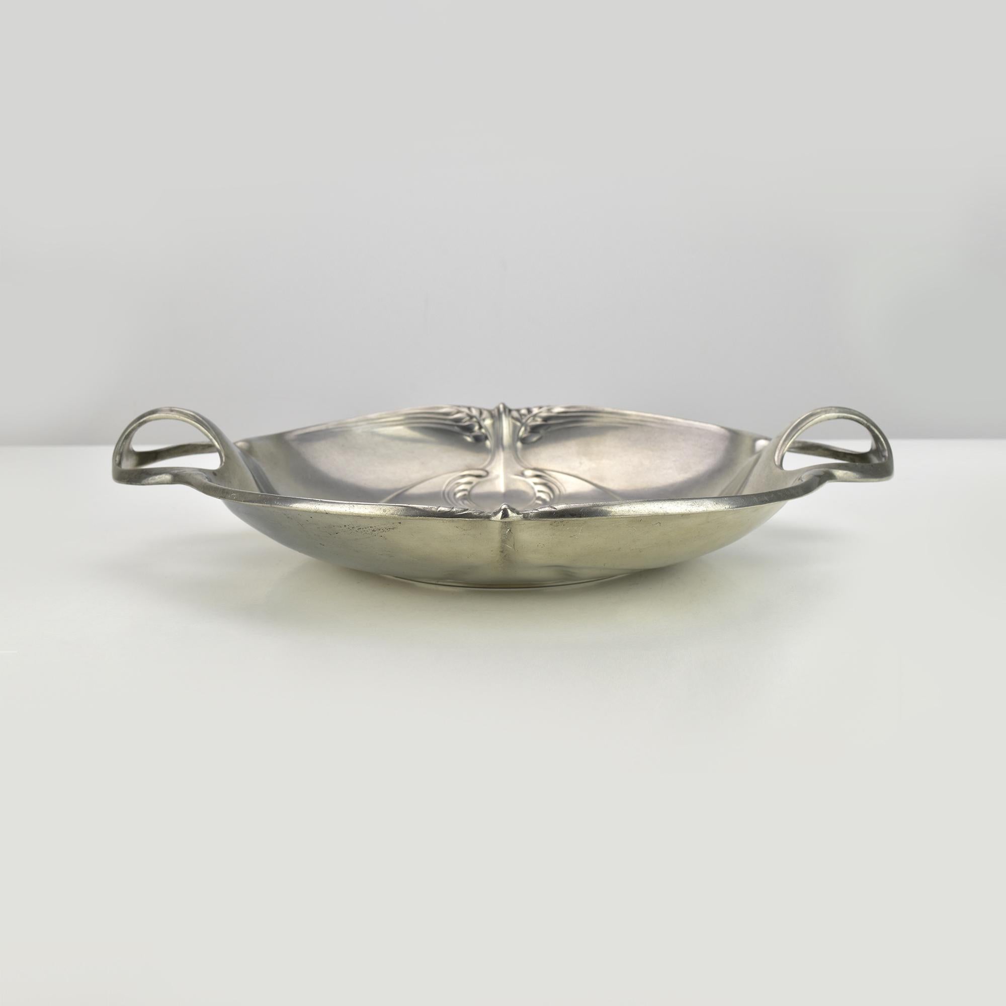 Art Nouveau Kayserzinn 4611 Pewter Bowl by Hugo Leven with Stylized Wheat Motif For Sale 1