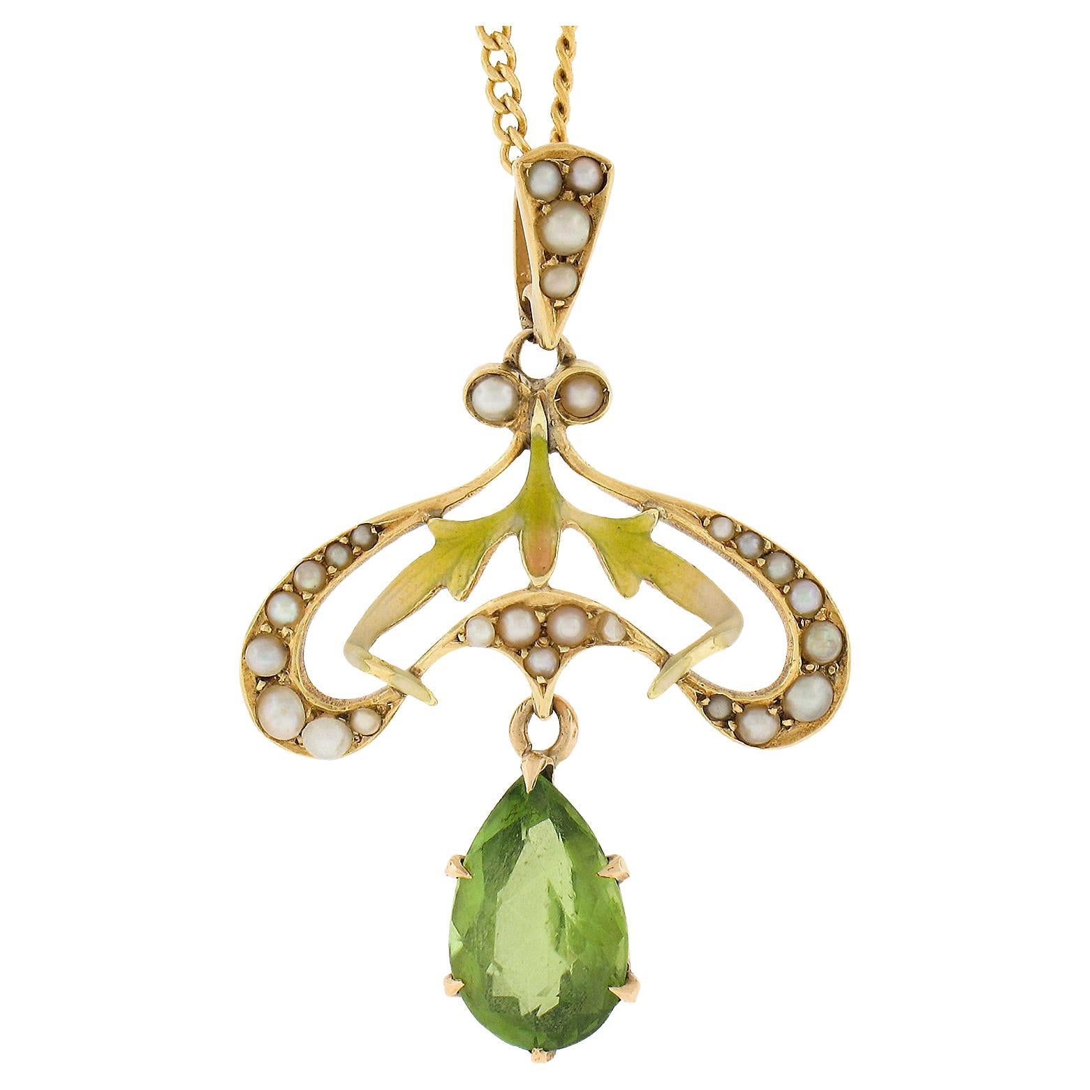 Pendentif lavallière Art Nouveau Krementz en or 14 carats perle péridot et émail en vente