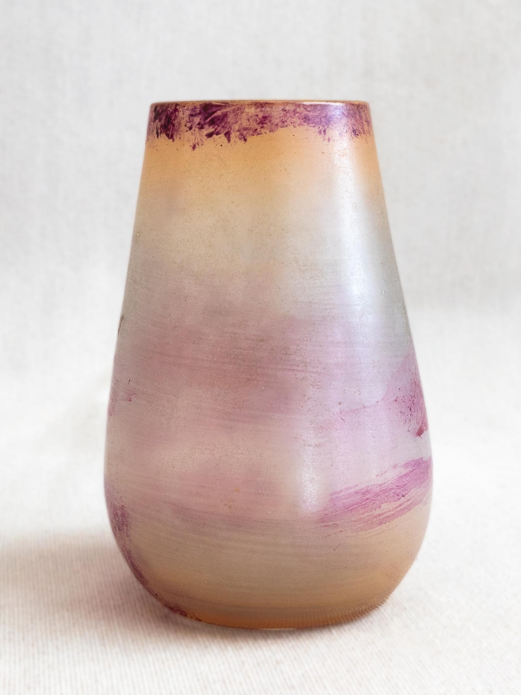 Art Nouveau Laignelet Pink Glass Vase, 20th Century For Sale 5