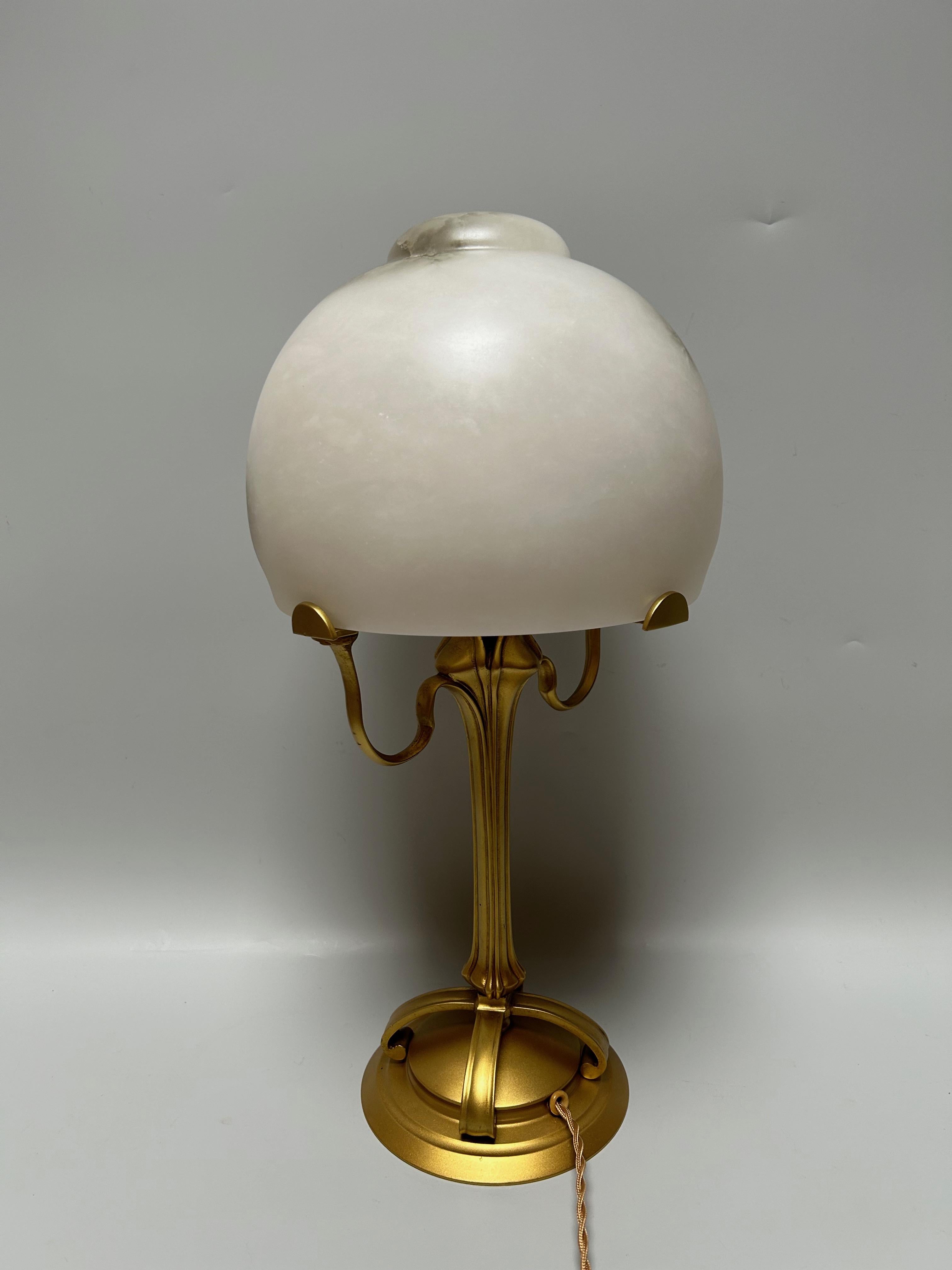 Art Nouveau Lamp Attributed to Majorelle For Sale 6