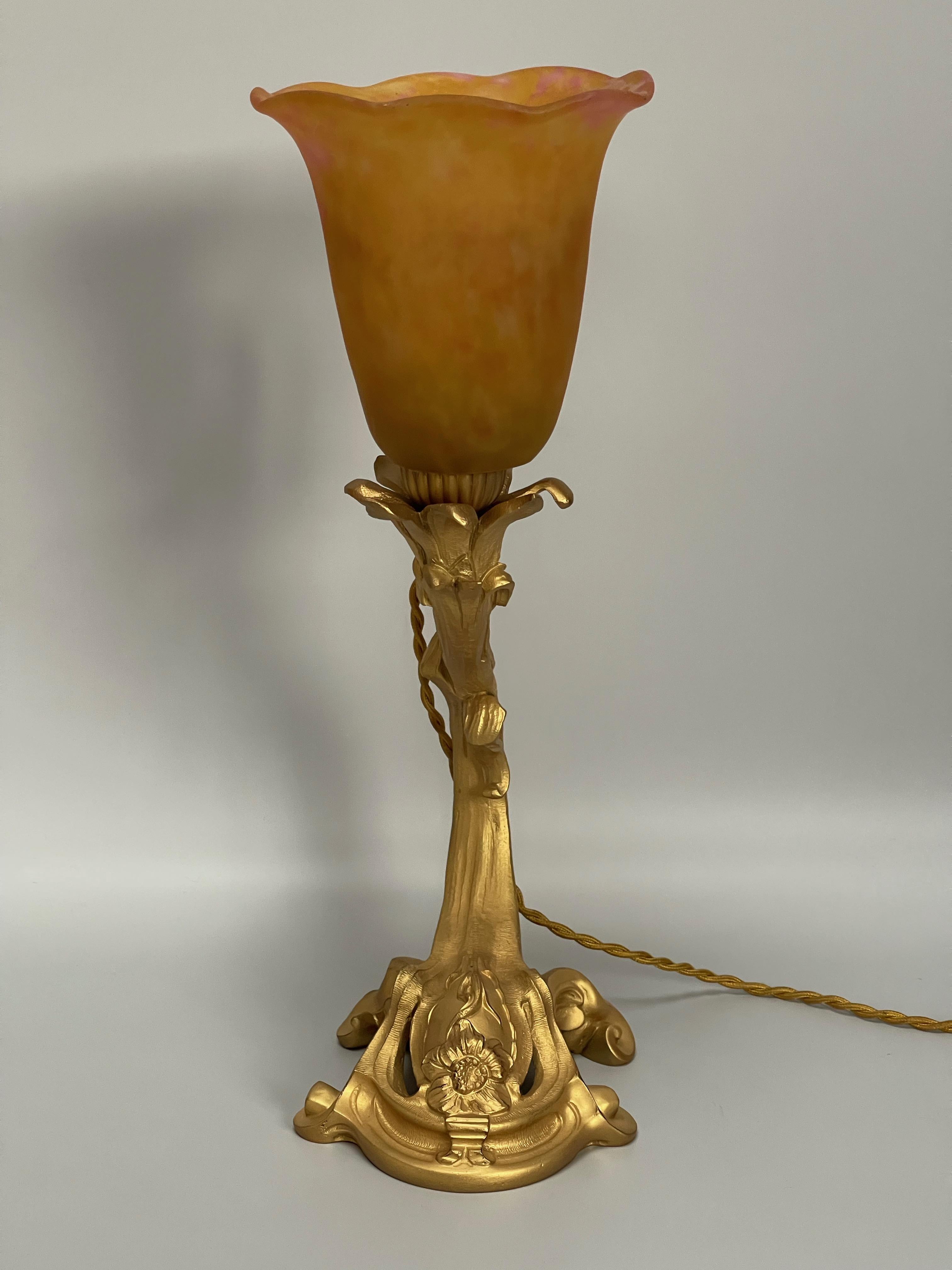 Art Nouveau Lamp by Victor Saglier and Daum Nancy For Sale 1