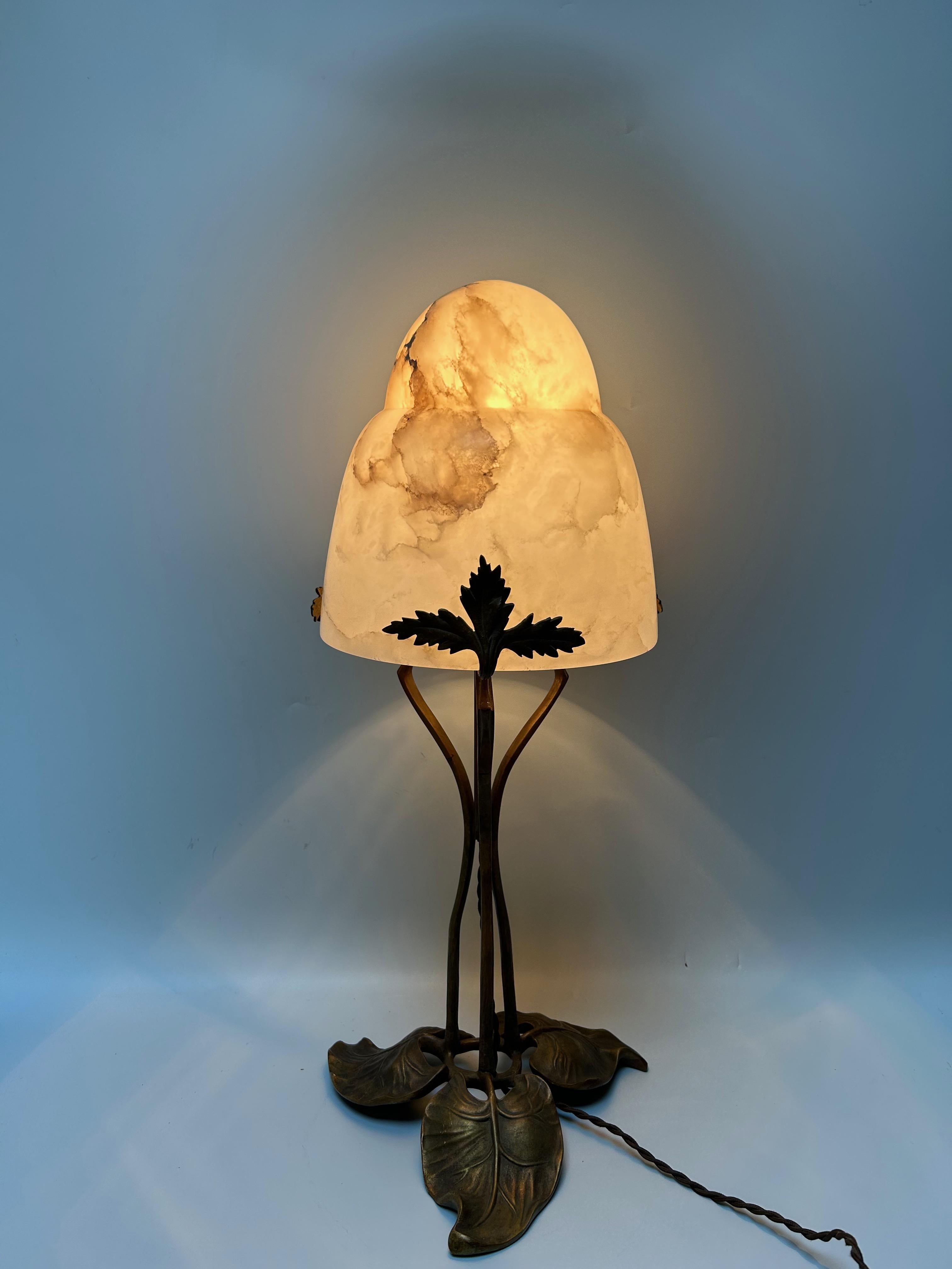 Bronze Art Nouveau lamp circa 1910 For Sale
