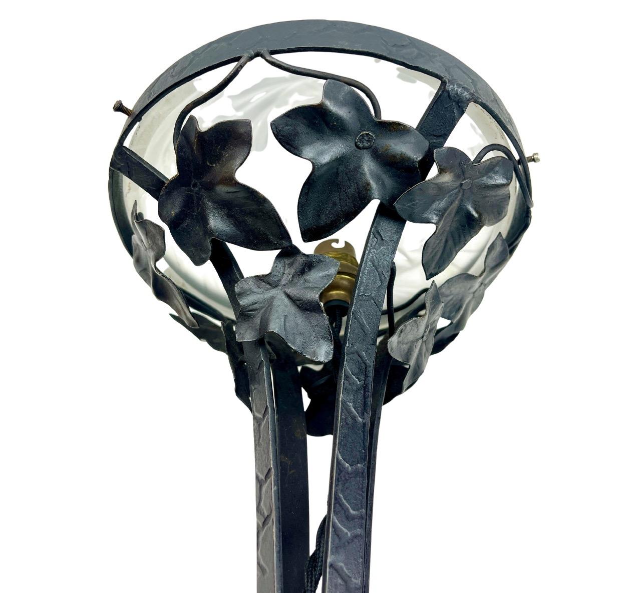 Art Nouveau Lamp in Wrought Iron with Glass Shade Style of Val Saint Lambert For Sale 1