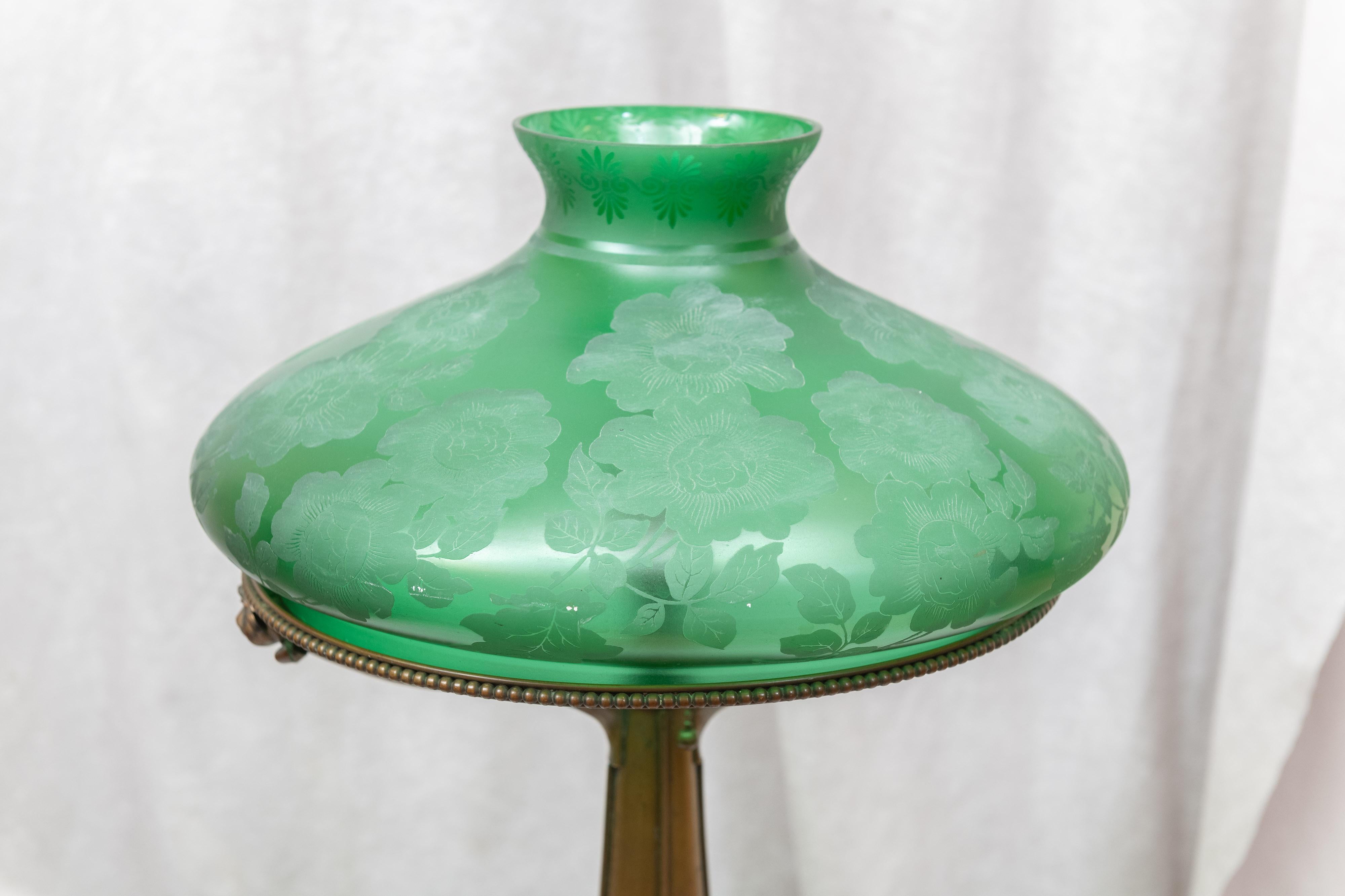American Art Nouveau Lamp with Green Etched Floral Shade and Bronze Base with 4 Frogs