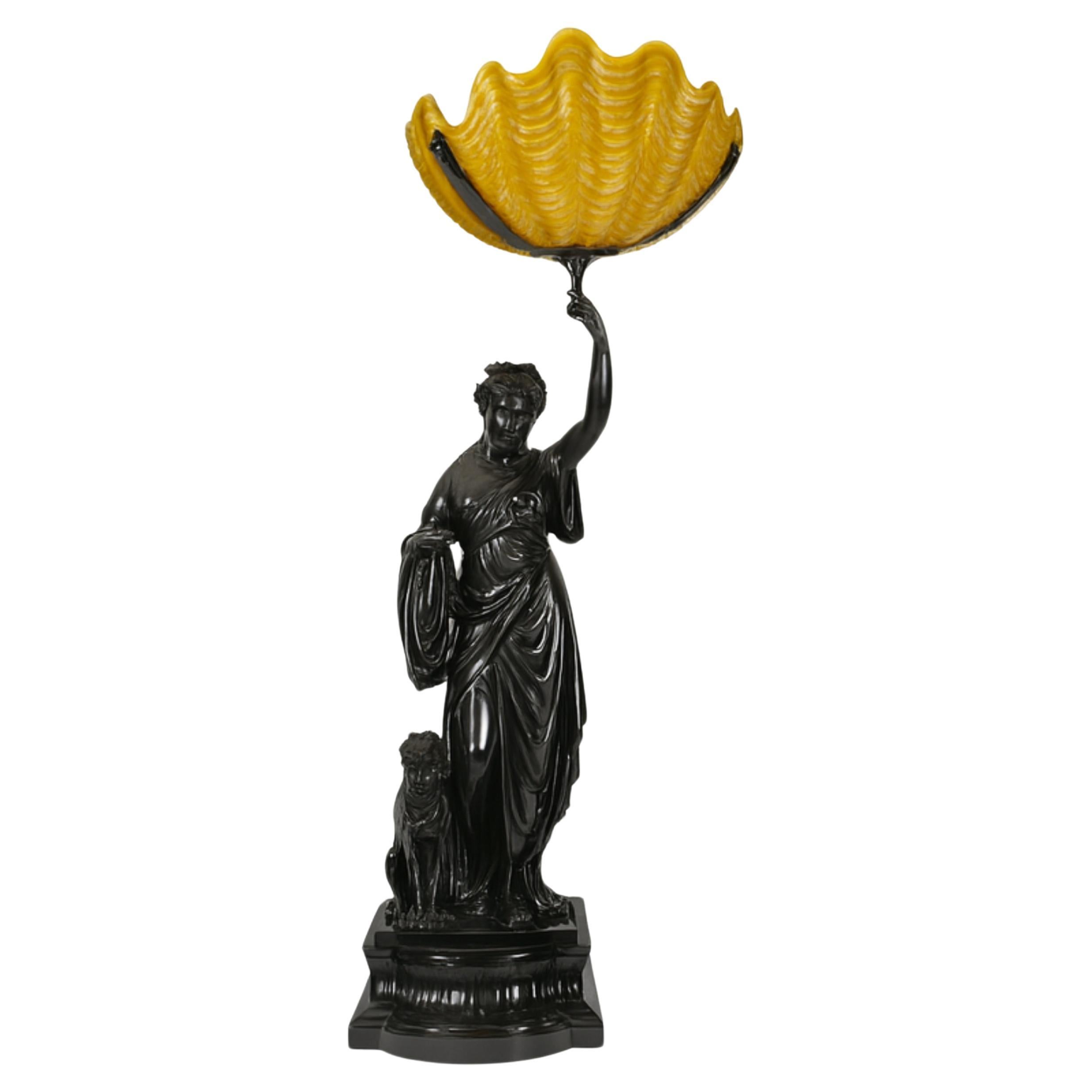 Lampe Art Nouveau avec femme et verre jaune, 20e siècle