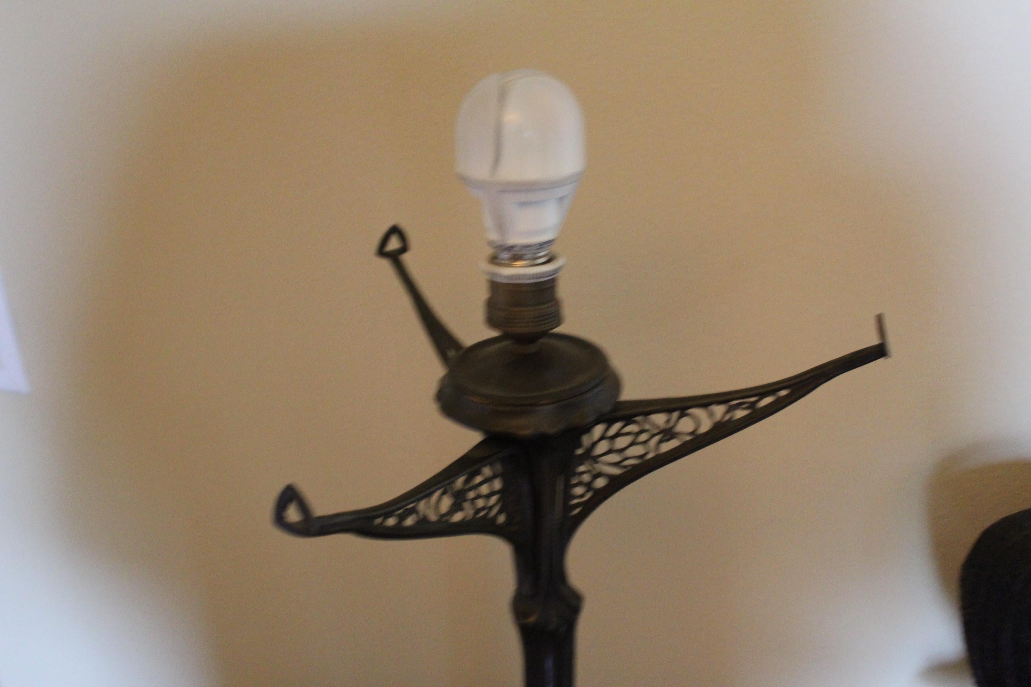 Art Nouveau Lamp, Art Glass Shade, Bronze Casting, after Louis Majorelle For Sale 5