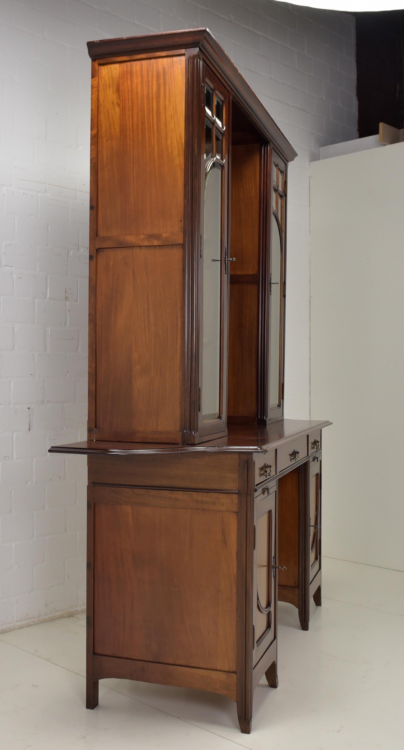 Art Nouveau Large Buffet Showcase / Library Cabinet in Mahogany, 1910 For Sale 4