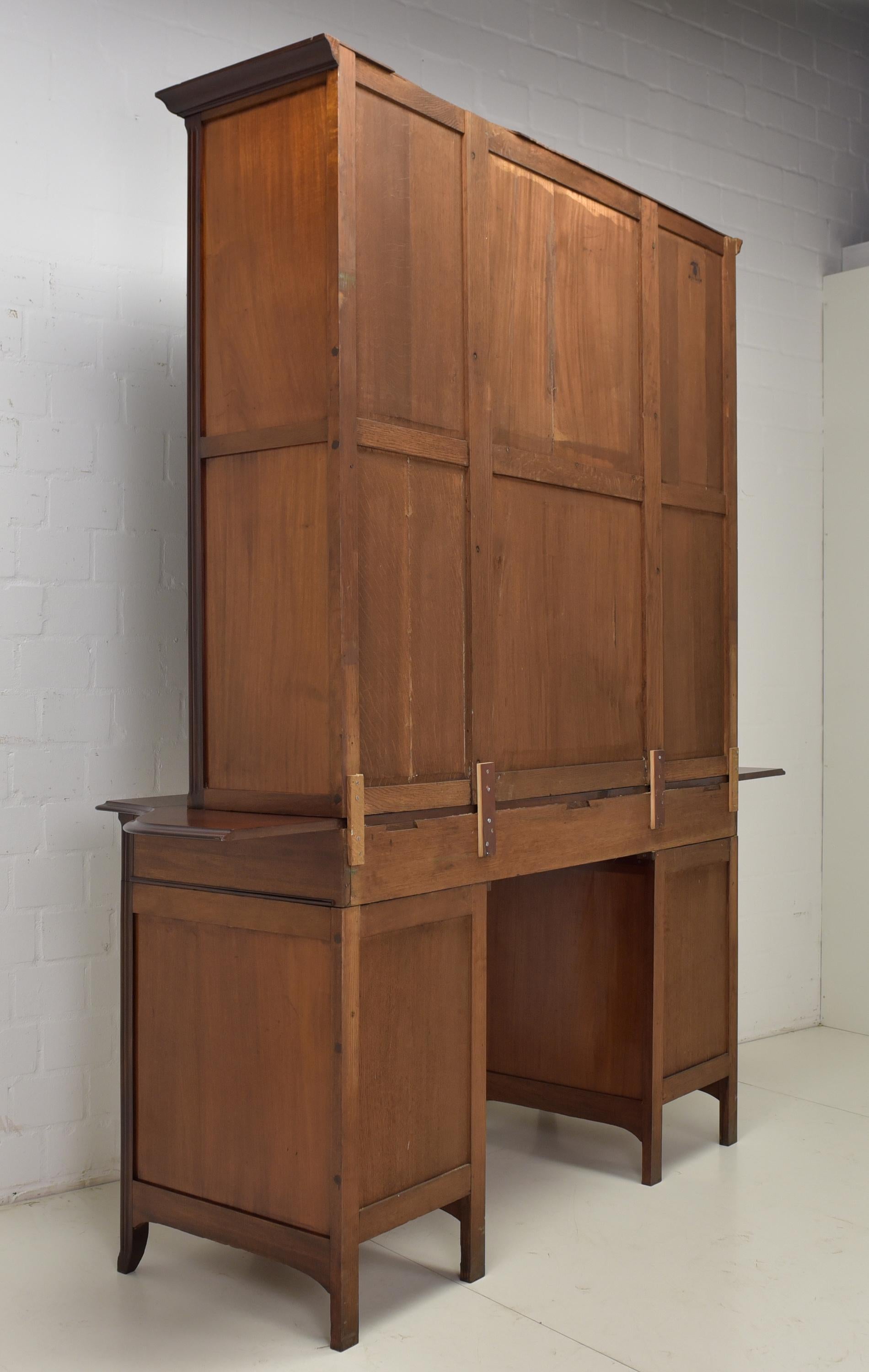 Art Nouveau Large Buffet Showcase / Library Cabinet in Mahogany, 1910 For Sale 5