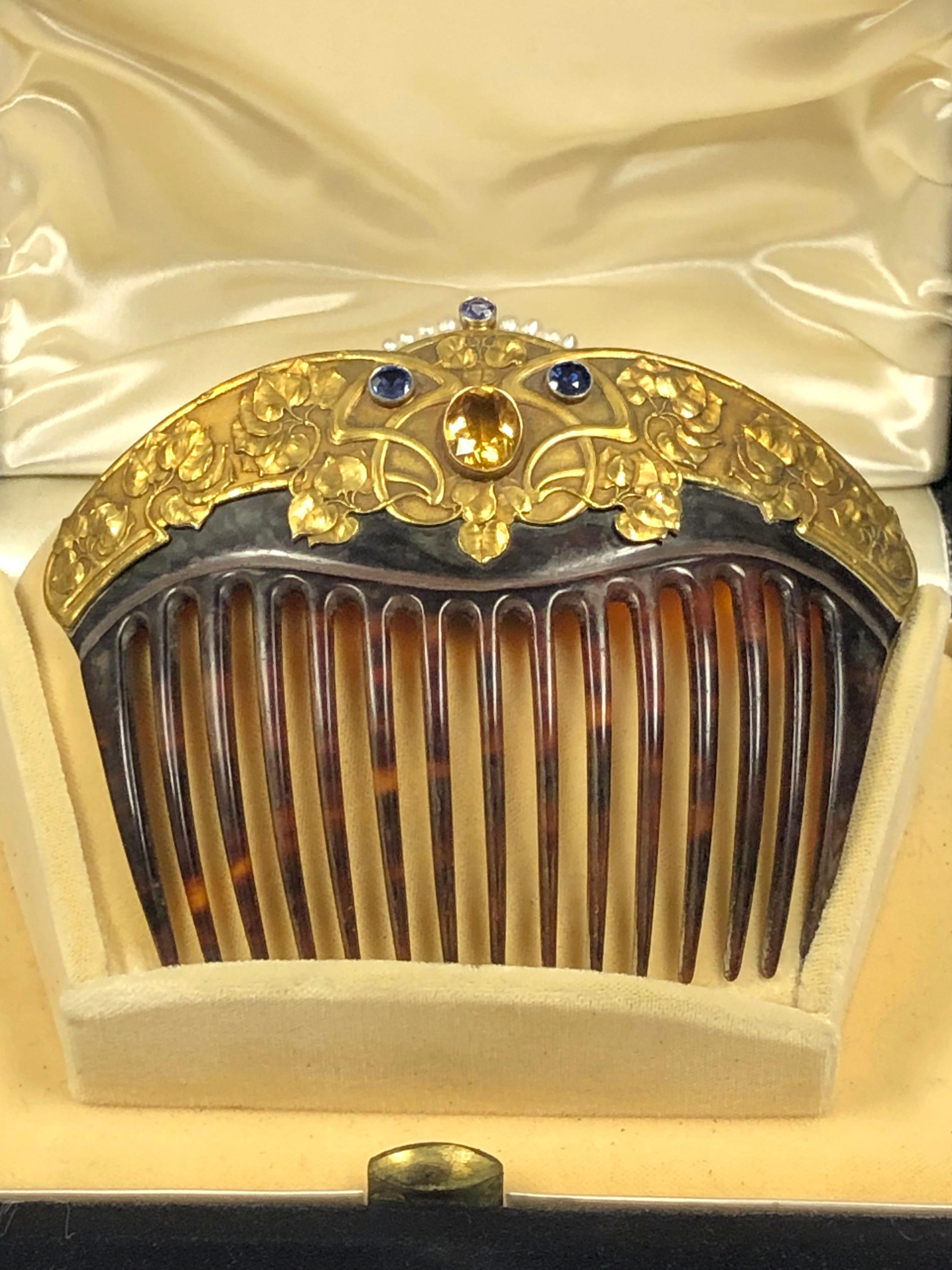 Art Nouveau Large Gold Gemstone and Tortoise Mounted Hair Comb by Carter Gough In Excellent Condition For Sale In Chicago, IL