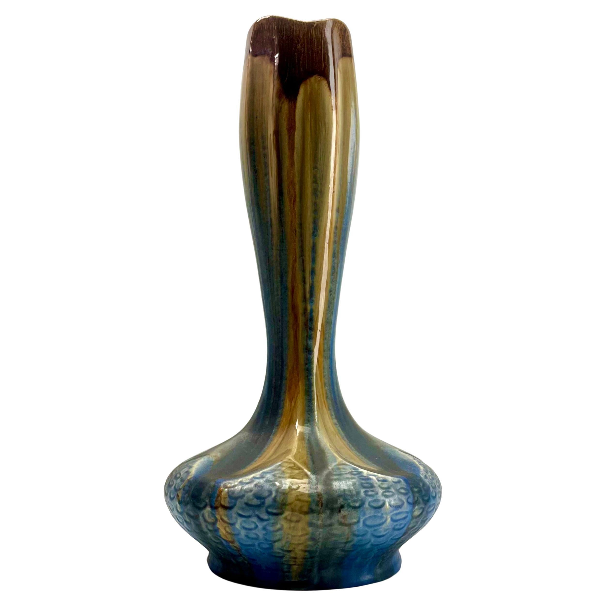 Grand vase Soliflore Art Nouveau fait à la main avec détails émaillés à la main, années 1930