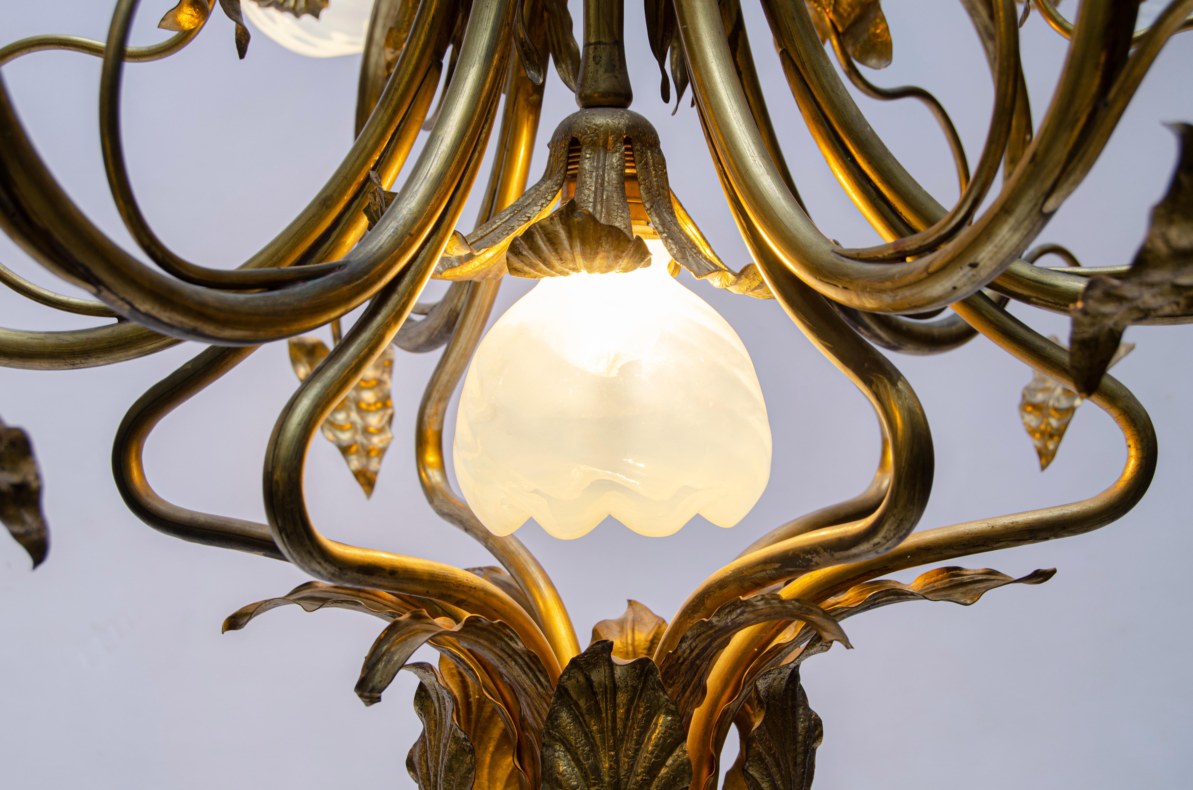 Early 20th Century Art Nouveau leaves chandelier For Sale