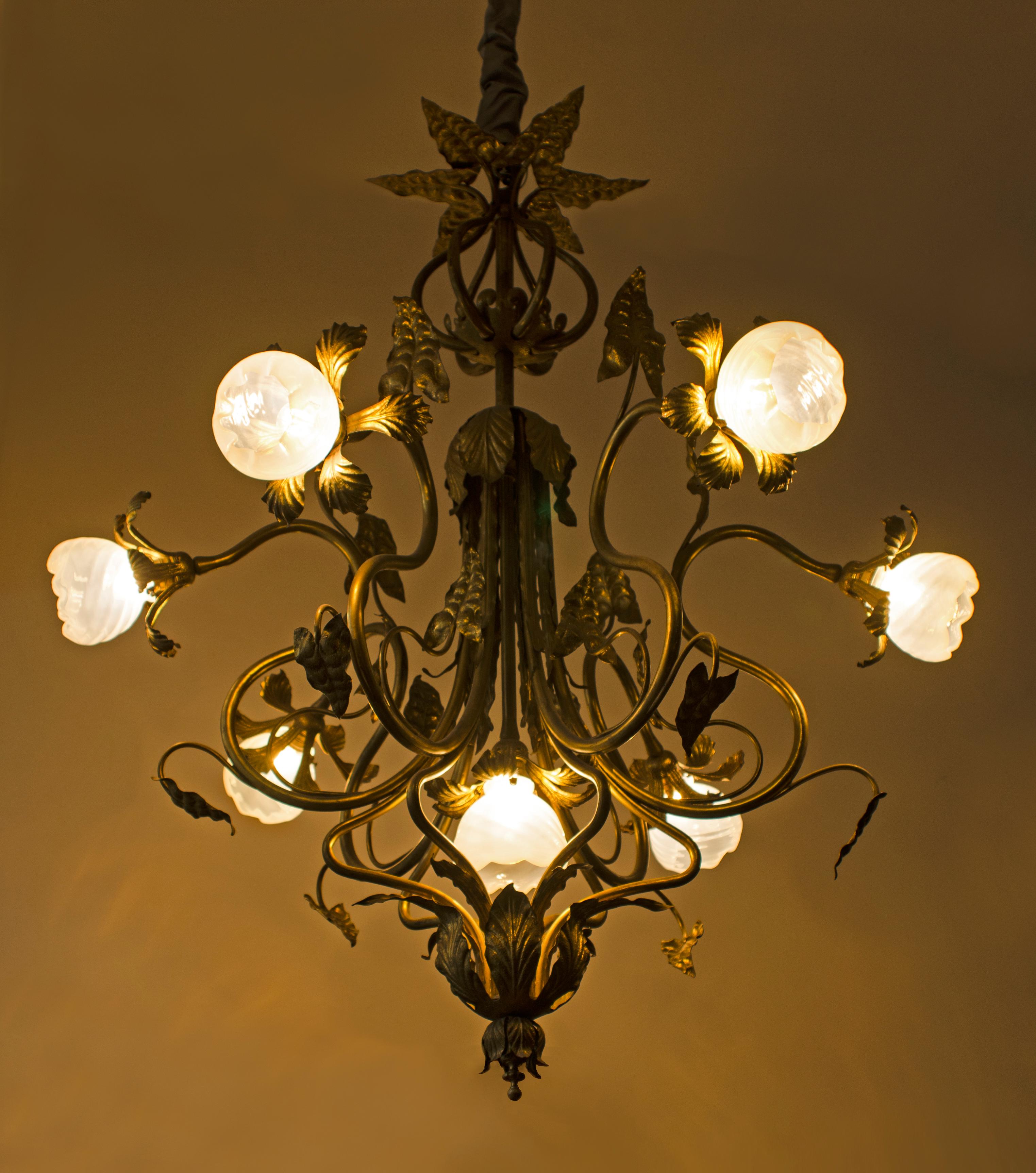 Art Nouveau leaves chandelier For Sale 1