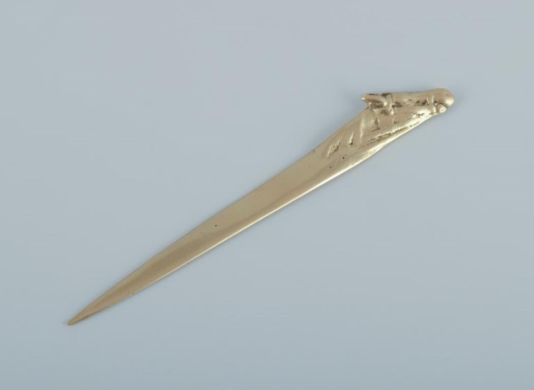 Art Nouveau letter opener in the shape of a horse's head.
Brass. Presumably from Northern Europe.
Ca. 1900.
Unmarked.
In excellent condition.
Dimensions: L 23.0 cm.
Provenance: Danish private collection.

