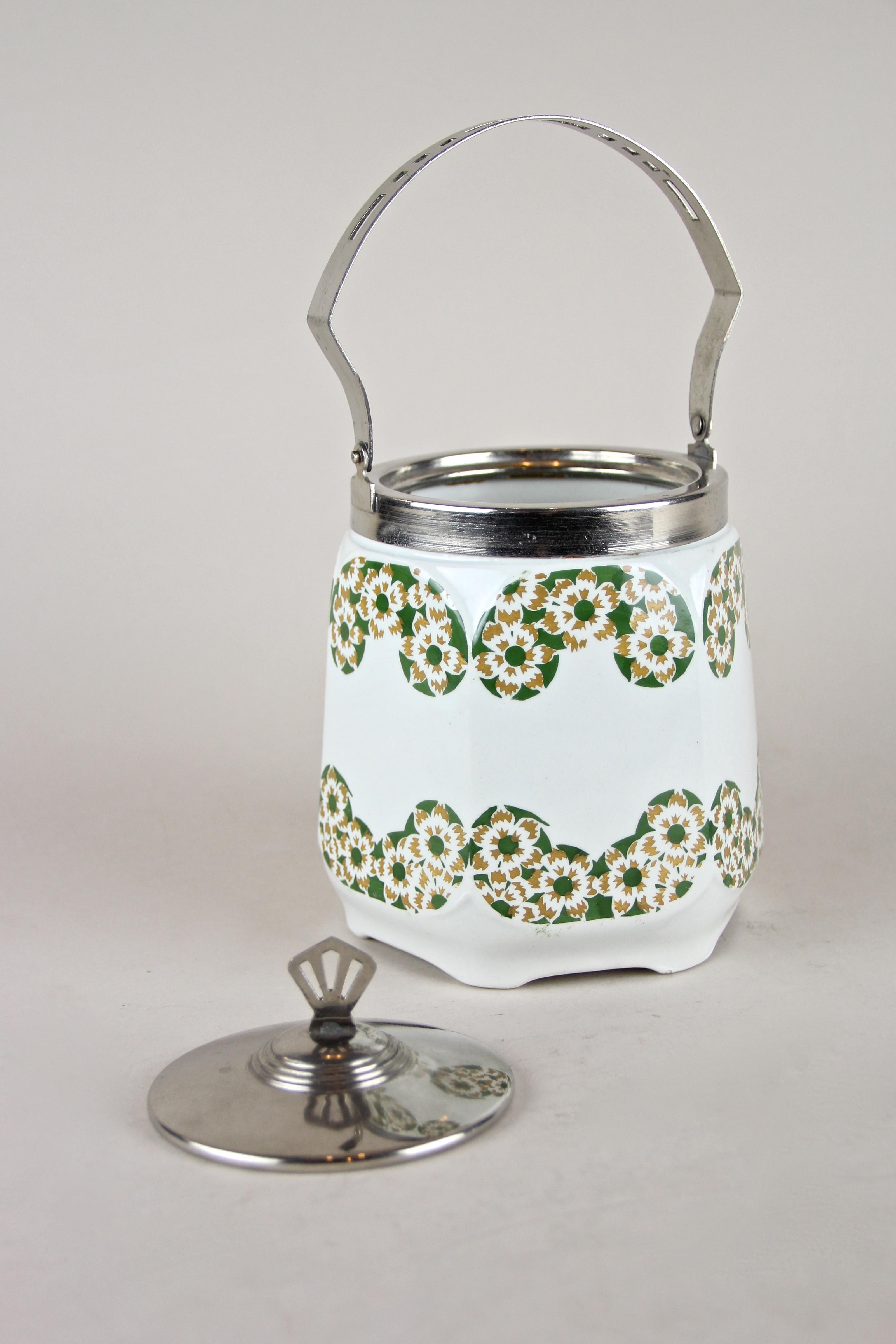 Art Nouveau Lidded Ceramic Jar, Austria, circa 1915 2